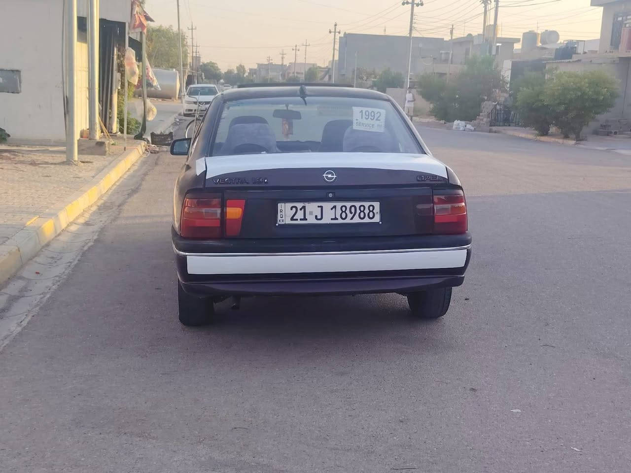 سيارة اوبل فكترا موديل 92 حجم 18 محرك لاصرف ولابخار سنوية لحد 28 بطاقة بنزين بي شرط وكالة و تحويل سعر 36 بي مجال بسيط عنوان كركوك رقم هاتف ***********
