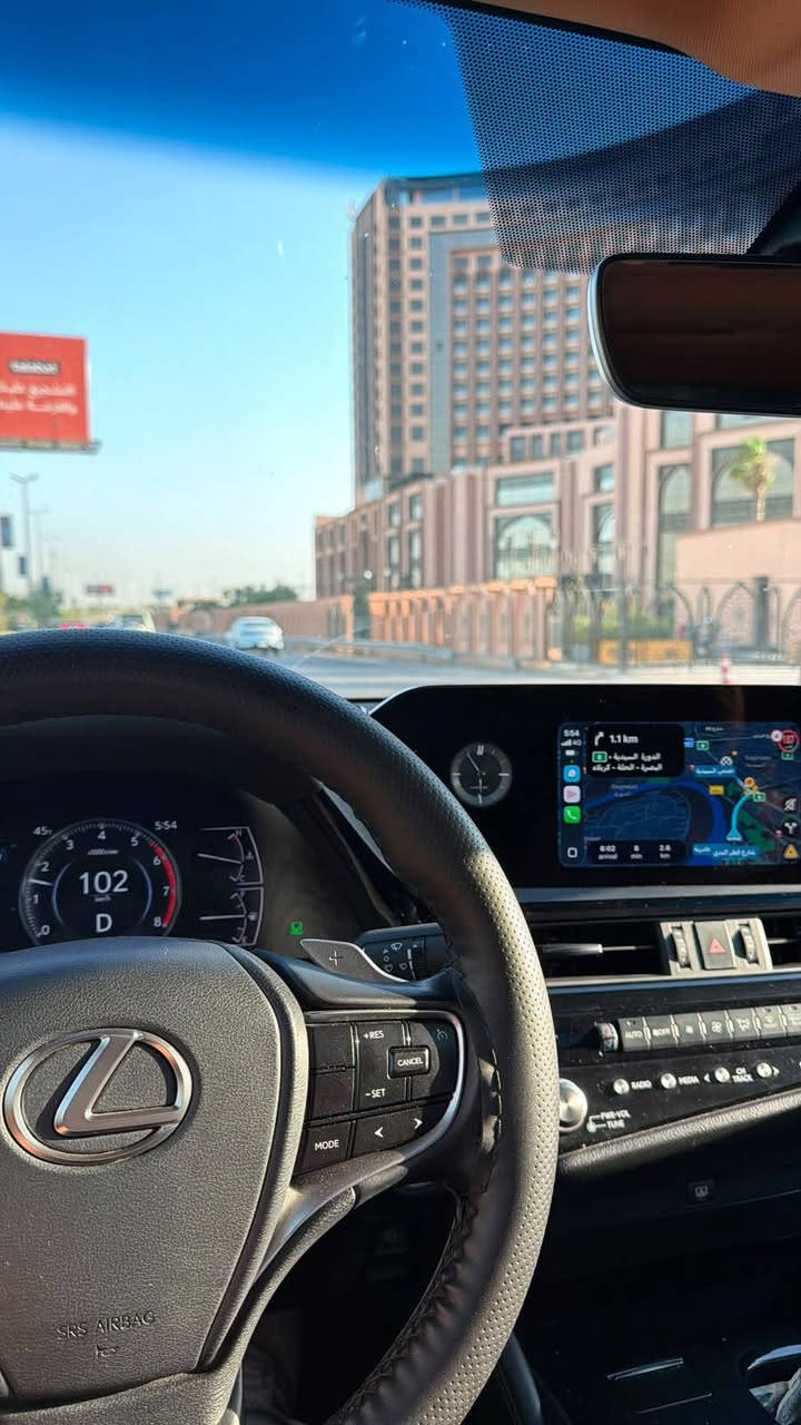 السلام عليكم 
لكزز es 300h
موديل 2023 
خليجي وكالة عبد اللطيف 
كفالة عامة 
ماشية 42 الف كيلو 
مغلفة PPF بالكامل 
السعر 340$ وبيه مجال 
للاستفسار ***********

