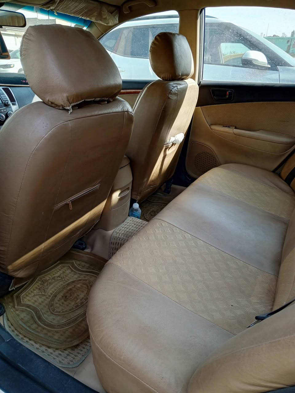 سوناتا 2009 دوش محرك 2400 خليجي رقم بغداد سنويه لغاية 2029 باسمي لون ابيض صدفي مكفوله من الضربه والصبغ والتبديل،،، بيهه حالوب ناعم ، ستوني مجفت محرك ، ماشيه 160  عنواني الديوانية،، السعر ،،.  110. رقمي  ***********.    السياره عندي من سنة 2010 ،، منضومة بانزبن جديده باتري جديد اطارات جديده

