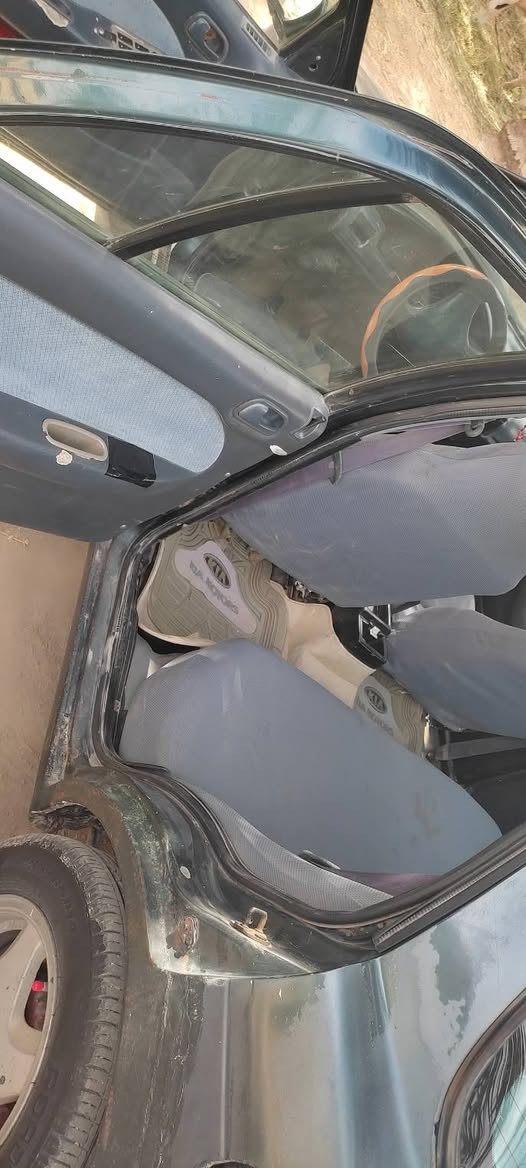 للبيع 
السلام عليكم..للبيع كيا سيفيا 93 لون زيتوني 
مكينة وكير خير من الله .. كهربائيات كلها شغالة 
تخم تاير جديد صدر امامي وخلفي نضيف..بصمة تقفيل ابواب  
منضومة تبريد كلها موجوده بس ليش ما يشتغل مااعرف
السنوية هذا الشهر تنفذ ..مشروع وطني وين ميعجبك اتحول 
السياره بلادية تجي وتشوف وتقتنع ياله نتعامل ع السعر 
٢٨...وبيها مجال للي يجي ويشوف اما بالتليفون ما انزل من سعرها 
تعال وشوف واني بالخدمة العنوان واسط..ناحية الدبوني 
للاستفسار اكثر اتصل ....***********@
