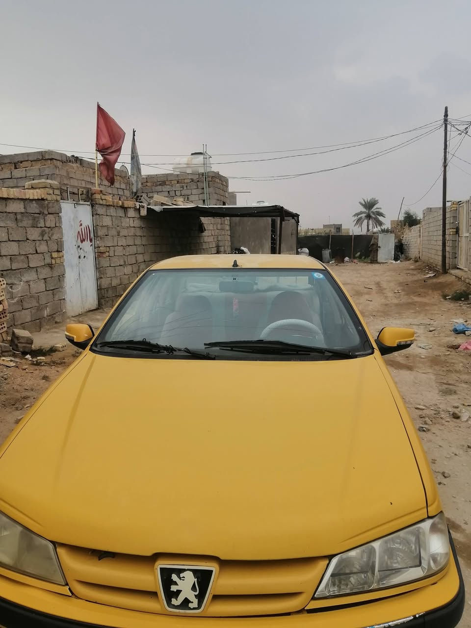 سلام عليكم بارص ١٥
السياره كير مكينه كفاله لاتنقيص ولاتبخير
جواه تخم تاير وحداديته 80% تدفئه تبريد كله شغاله
كرهبائيات كله شغاله خط بحث سنويه كله مصفره
سنويته لل٢٧ بسمي ورقمه قادسيه اداورلك ثاني يوم
جواه تخم تاير صار شهر من شادهن السعر ٤٠ وقابله للتفاوظ السياره بيه جاملغ خلفي مصللح نفسه وكشره شويه عوزه ترتيب نصبه ودواخل حلوه.. مكاني دوانيه دغاره ***********. ***********
