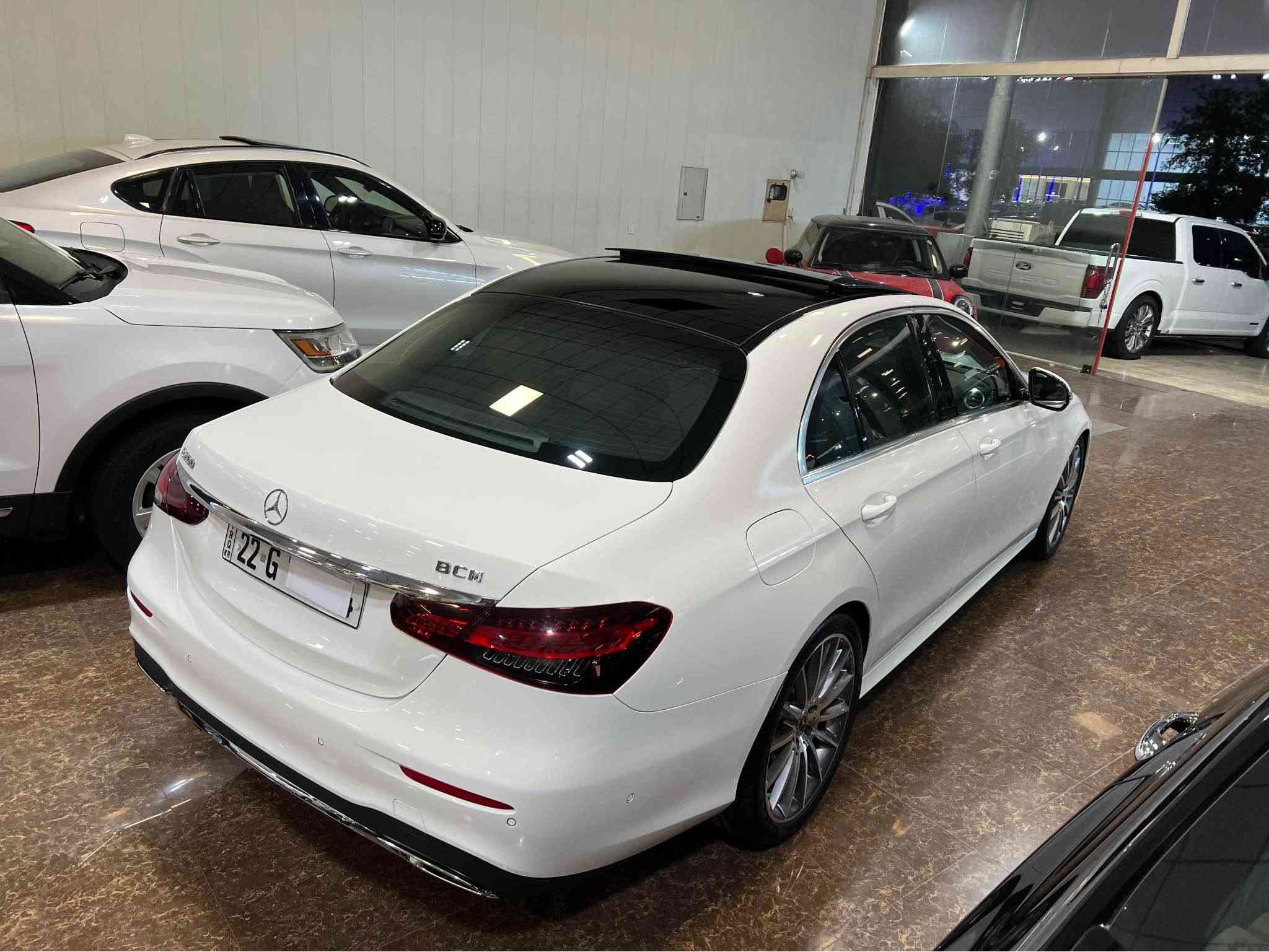 مرسيدس E200 AMG • ٢٠٢٢ • ٤١٠٠٠ كم
