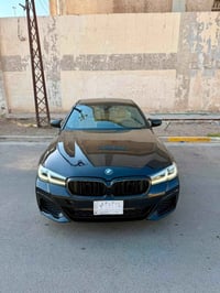 BMW530e موديل 2022  هايبرد بلكن   اللون اسود وارد امريكي بدون ايرباك ق...
