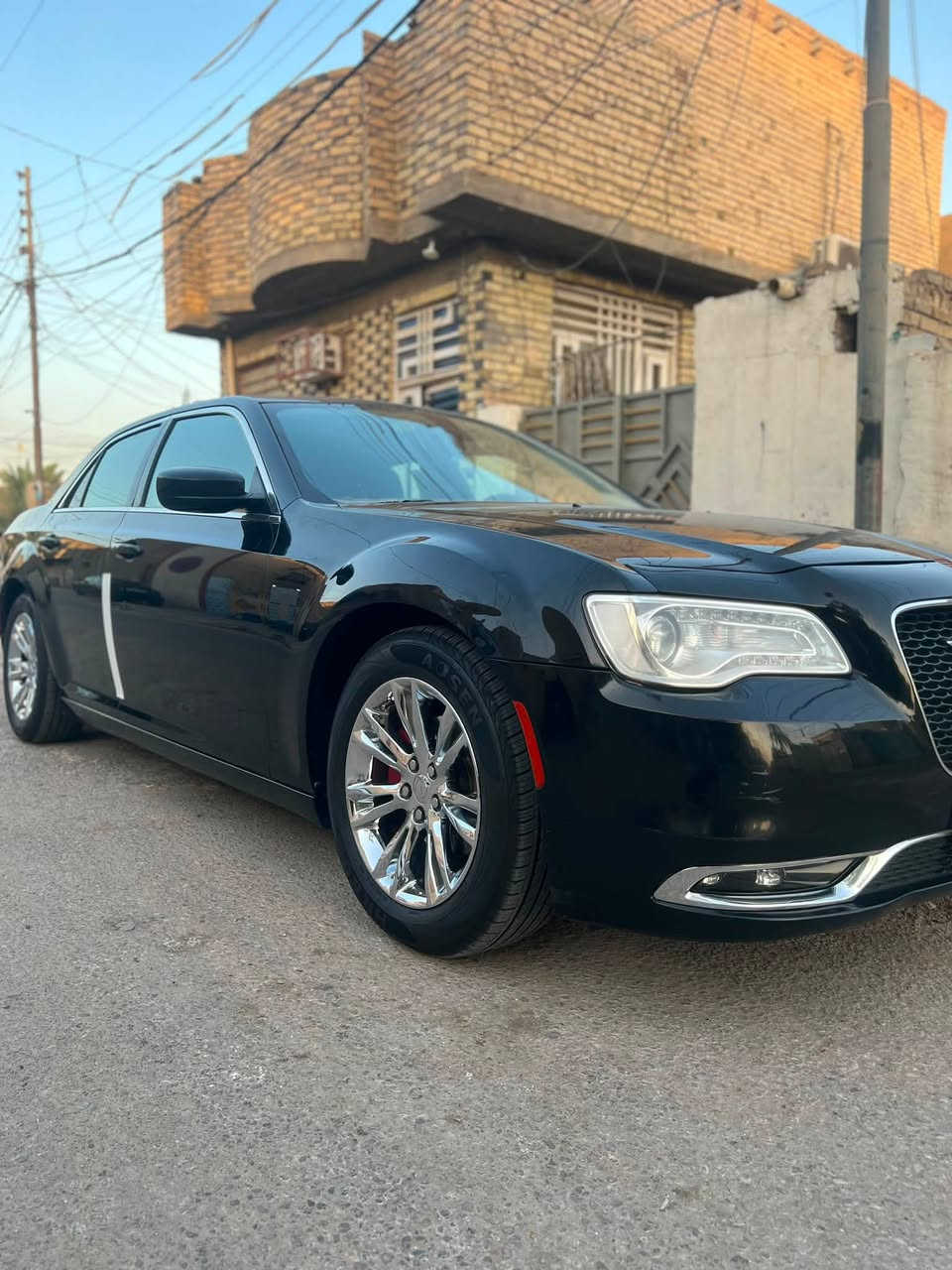 سلام عليكم
اوباما C مديل 17 رقم اربيل انكليزي بأسمي 

مكفوله من الحادث والتبديل 

بيها كلير من امريكاباب خلفي ونصف جاملغ خلفي من امريكا 

وبيها بارد خشم الجاملغ الامامي 

وحافة البنيد كلش خفيف 

مكينه وكير مكفولات 

تو ويل 

مكينه 6 سلندر 

تشغيل عن بعد 

لايت زنون عالي ناصي 

تبريد ثلج 

فتحه بانوراما 

شاشة كبيره كاربلاي 

كامره خلفيه 

بلوتوث + حاكيه 

كشنات جلد فول تحكم كهرباء 

دواخل لونين عسلي واسود 

تدفئ بالكشنات 

ويل مكسيكي جديد 

تخم تاير جديد 

ماشيه 150 

بيها تقرير كار فكس +سونار مرفق بالمنشور 

مامشتغله خط استخدام شخصي 

جاهزه مابيها نقص 

مكان السياره كربلاء

 للاستفسار ***********
