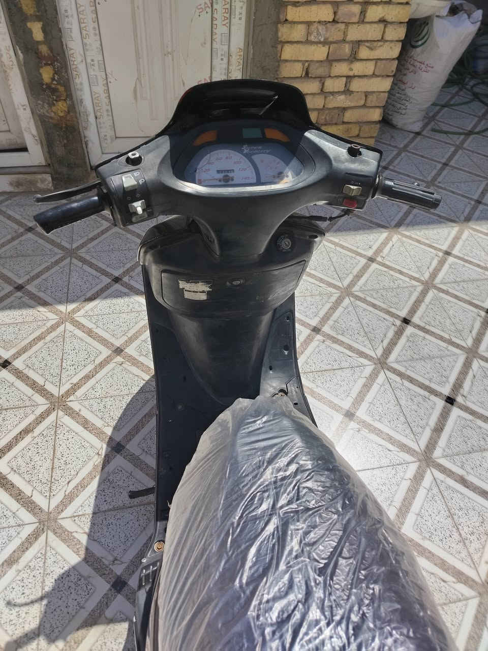 دراجه فراشه البيع نكره سلف هندر اشاير اليت بكلايت كله شغاله مكينه ناعمه السعر ٣٠٠ وبهه مجال ستفسر ***********
