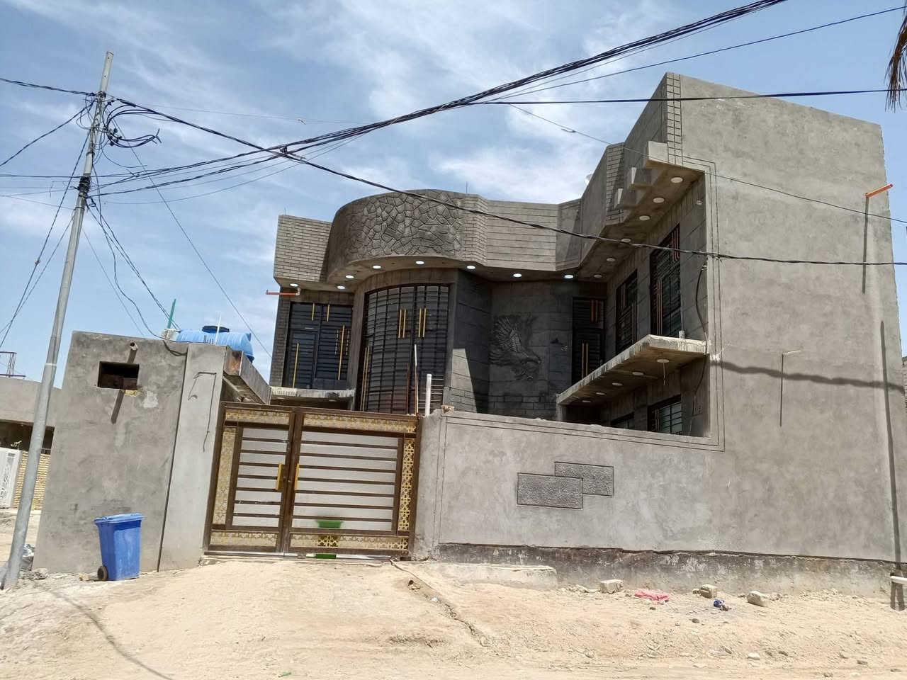 هاشميه • بيت طابقين • ٣٠٠م