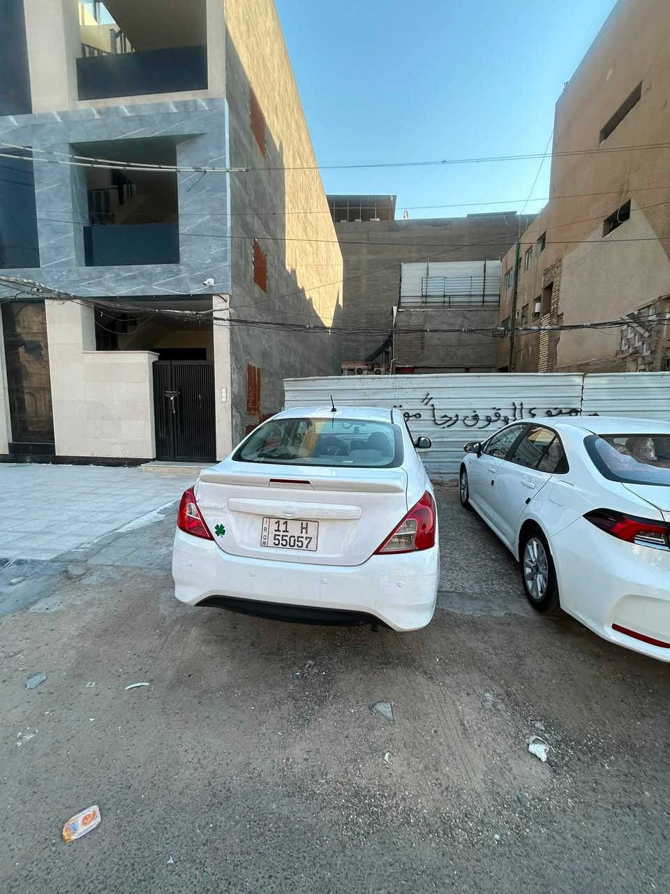 السلام عليكم 
نيسان سني البليته الزاكه 
موديل 2019
ماشيه 60الف كليو متر
مابيهه لا صبغ ولا تبديل عده هاي الشخوط الي بلباب
السعر:100 $
رقم الهاتف: ***********

