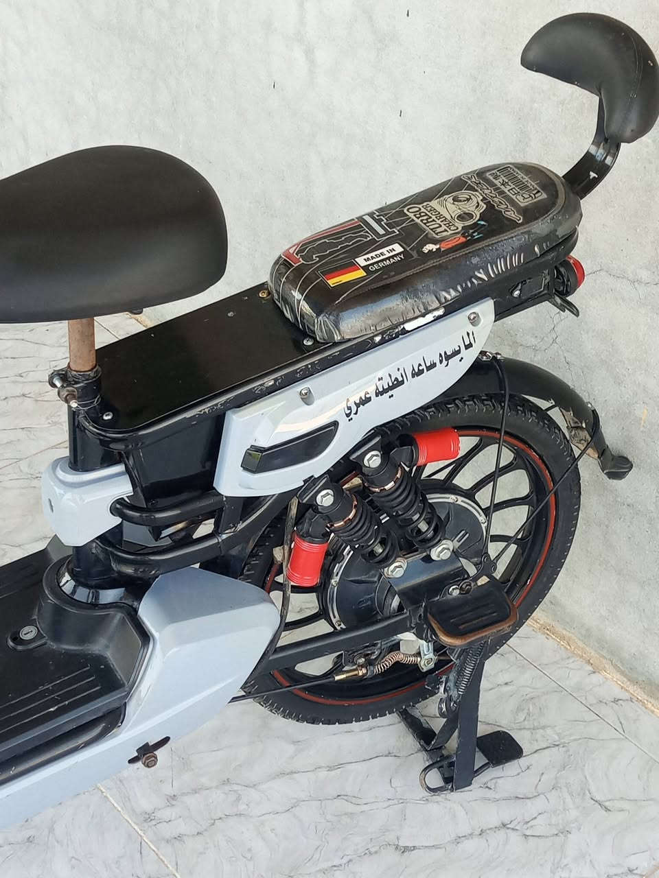 سلام عليكم
بايسكل شحن للبيع خمس بطاريات حجم 20
السعر 350مايعوزها شي بس بطاريه وحده 
او باقي البطاريات ما بيها شي و الدراجه 
نضيفه بس الشراي يخابر ***********
