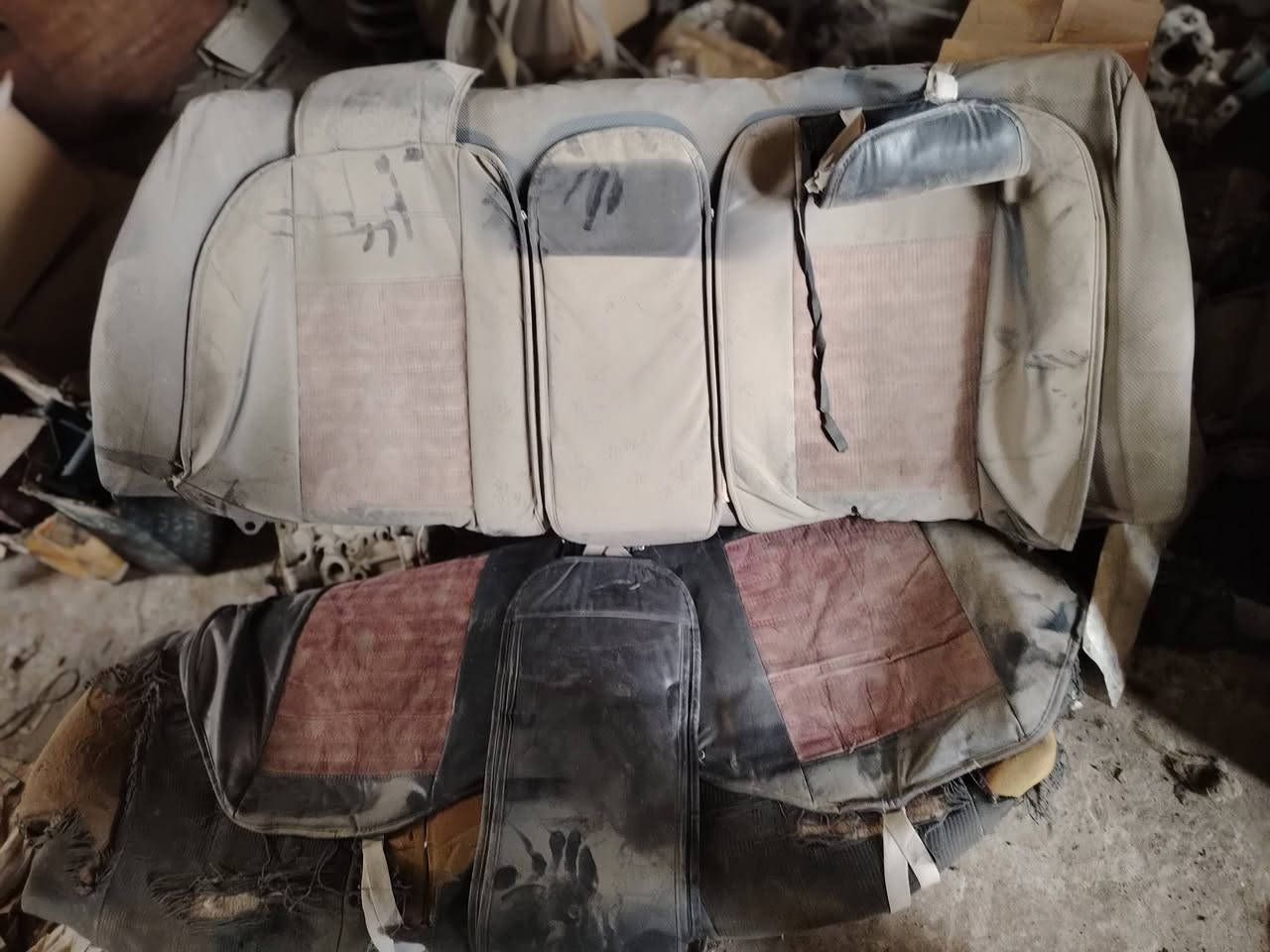 السلام عليكم عندي غراض BWM 525 بيبان 4 من عده السايق قبق صندوك جاملغ امامي صوب الصدر
بنيد + اكلج كشنات تخم كامل + الي يريدهن كاملات اسامحه بالسعر.. التواصل *********** مكاني نجف

