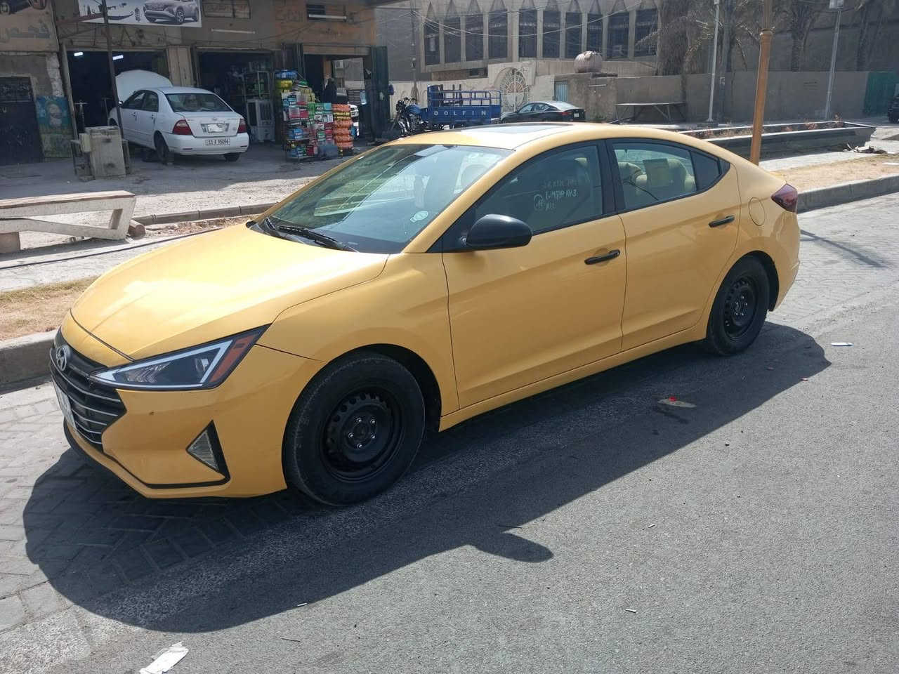 السلام عليكم
النترا موديل /20
صور حادثها بل منشور
السياره فول وارد امريكي
السعر /135بيها مجال حك ال جيه 
موجود على خاص فقط اتصال 
***********
