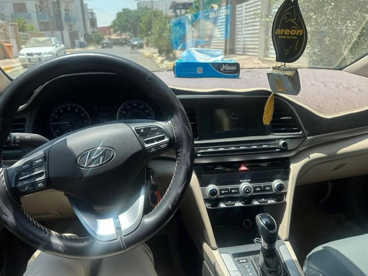 محتاج واريد بيعة سريعة
#
السيارة من ضربتها موضح بالصور
ايرباكات كلها سليمة.
رقمها اربيل تحويل ثاني يوم
مسجل مالتها اصلي شاشه
رادار امامي
كامرا
منبه اجتياز السرعة
تحكم ستيرن
دوشمة جديده واصليه جلد مالتها الاصلي
تخمً تايرات جديد
ما ماشية هوايه سيارة مال بيت
سيارة بعدها جديدة وبيها سونار
حجم المحرك 2000دوش المرغوب 
ما اراوس ، بس ابيع مكاني بغداد الجديدة 
واتساب واتصال متوفر ***********
السعر ١٢٠ وبيها مجال بسيط

