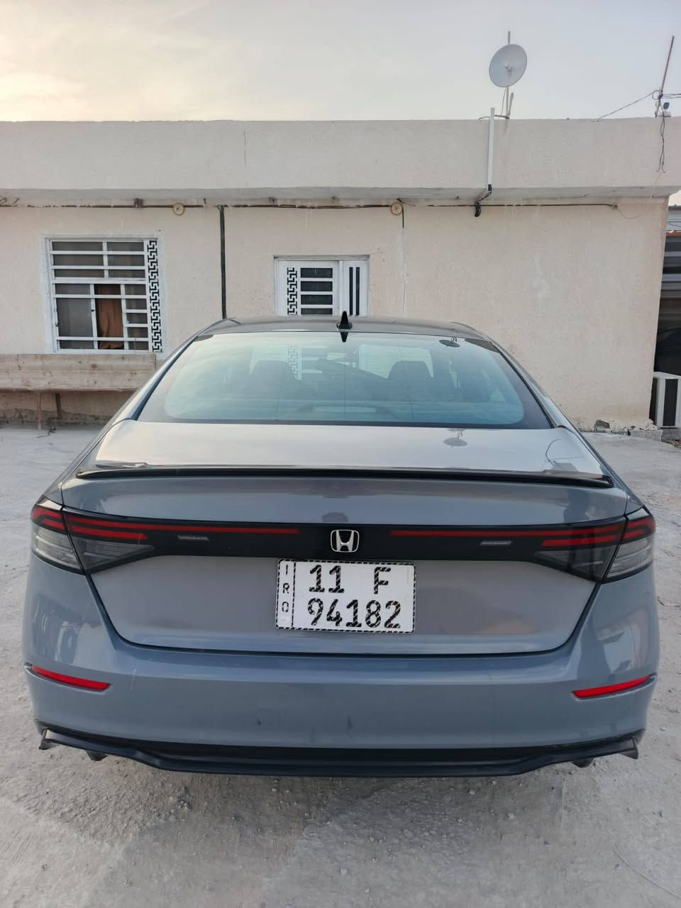 سلام عليكم هوندا اكورد 2024 ياباني اصل هايبرد رقم بغداد الدولي سنويه ملصق 2030 
ملاحظة سيارة بيها قطعتين فقط بدون تبديل 
مواصفات فول واحد على واحد فتحه بصمه كشنات جلد كشنات كهربائية مري شفط كشنات خزن ميموري قطعتين تبريد وبعد بيها هواي مواصفات 
كير مكينه حداديه كفاله عامه 
مكان سياره كربلاء المقدسه 
ماشيه 70...Km حقيقي اصل
سعر 155... 
رقم الهاتف ***********...
ملاحظة غير متواجد حاليا على الفيس بوك
