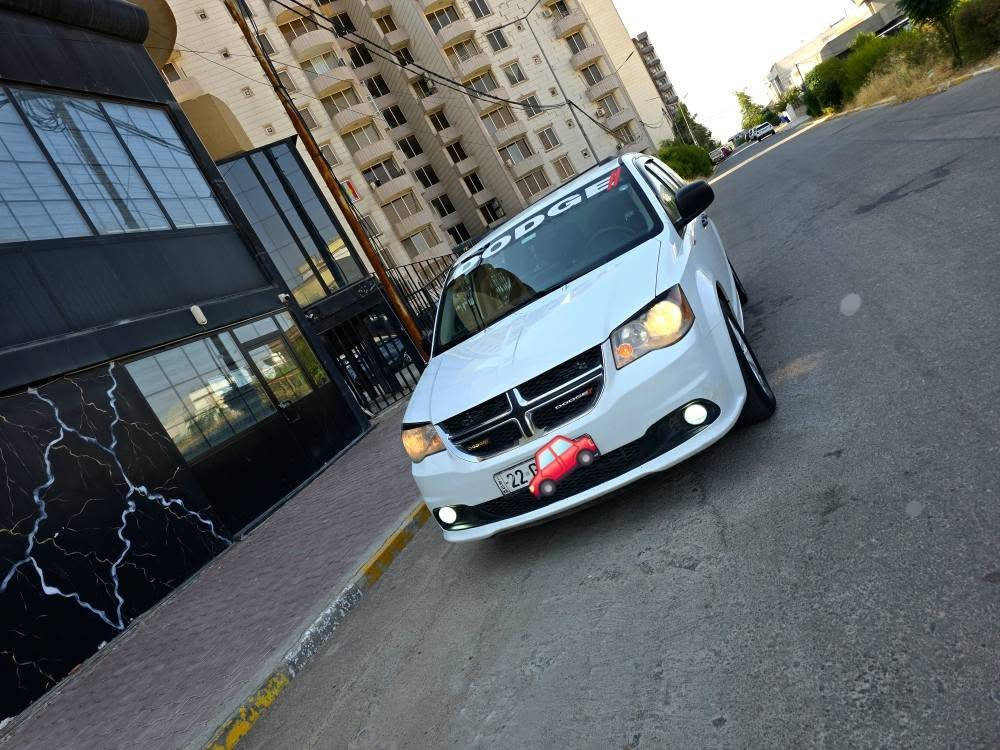 دوج کرڤان مودیل 2019 ناوزەرد تبرید مرکزی کامل جام کارەبای غازو بنزینە کوشین ملکی نمونەیە لەجوانی ڕەقەم هەولێر بەناوی خۆمە سیارەکە تەنها چاملغی دواوە لای سکن سبوغە قباغ سندوق بیلادی گۆراوە بێ ژورێ بێ ارباگ گیر مگینە بەشرتە شوختی نیە لەهەولێرم گۆرینەوە دەکەم شتەک بەدڵم بێت *********** أربيل, العراق
