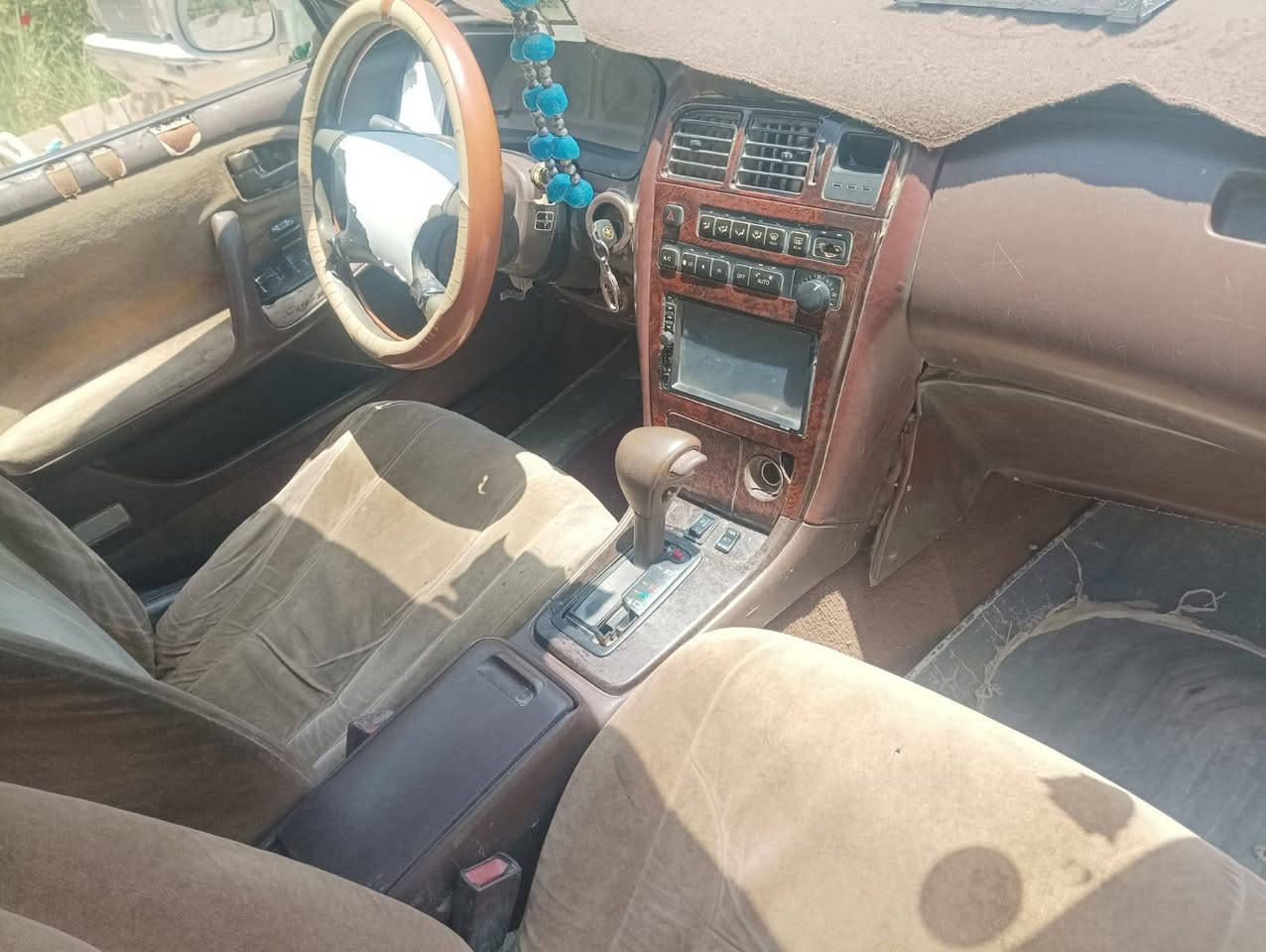 سلام وعليكم
شيزر للبيع مكينه گير تخم تاير حداديه مكفولات 
سنويه 29 مشروع وطني العيب الشرعي كصة قماره فقط 
السعر 35 وبيها مجال   المكان الديوانية غماس 
مامتواجد على فيس الإتصال على الرقم ***********
