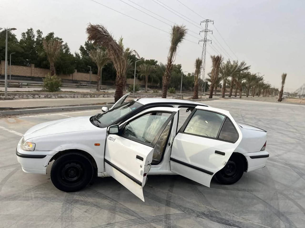 السلام عليكم سمند للبيع السياره نضيفه حيل رقمها حله بيها جاملغ  خلفي امداور ثاني يوم مكاني نجف سعرها 45 رقمي ***********
