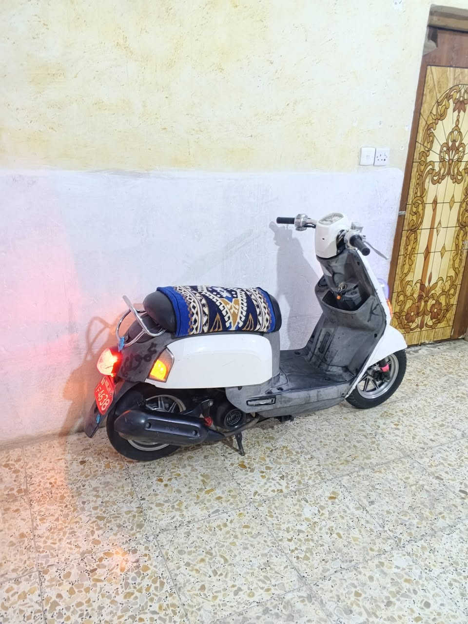 بوليس • 2008 • مكفوله