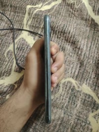 ايفون 11 برو ماكس • ٢٥٦ • بطاريه ٨٥