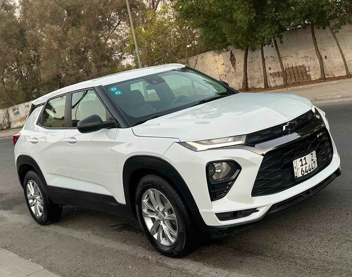 سلام عليكم 
ترل بلايزر  2022
ماشيه 35 
1300 تيربو 
مراوس حسب القناعه 
سعر  135 وبيها مجال
حادث السياره جاملغ وبنيد
والسونار موجود بالصور 
مكان السياره بغداد العامريه
***********
*********** بغداد, العراق
