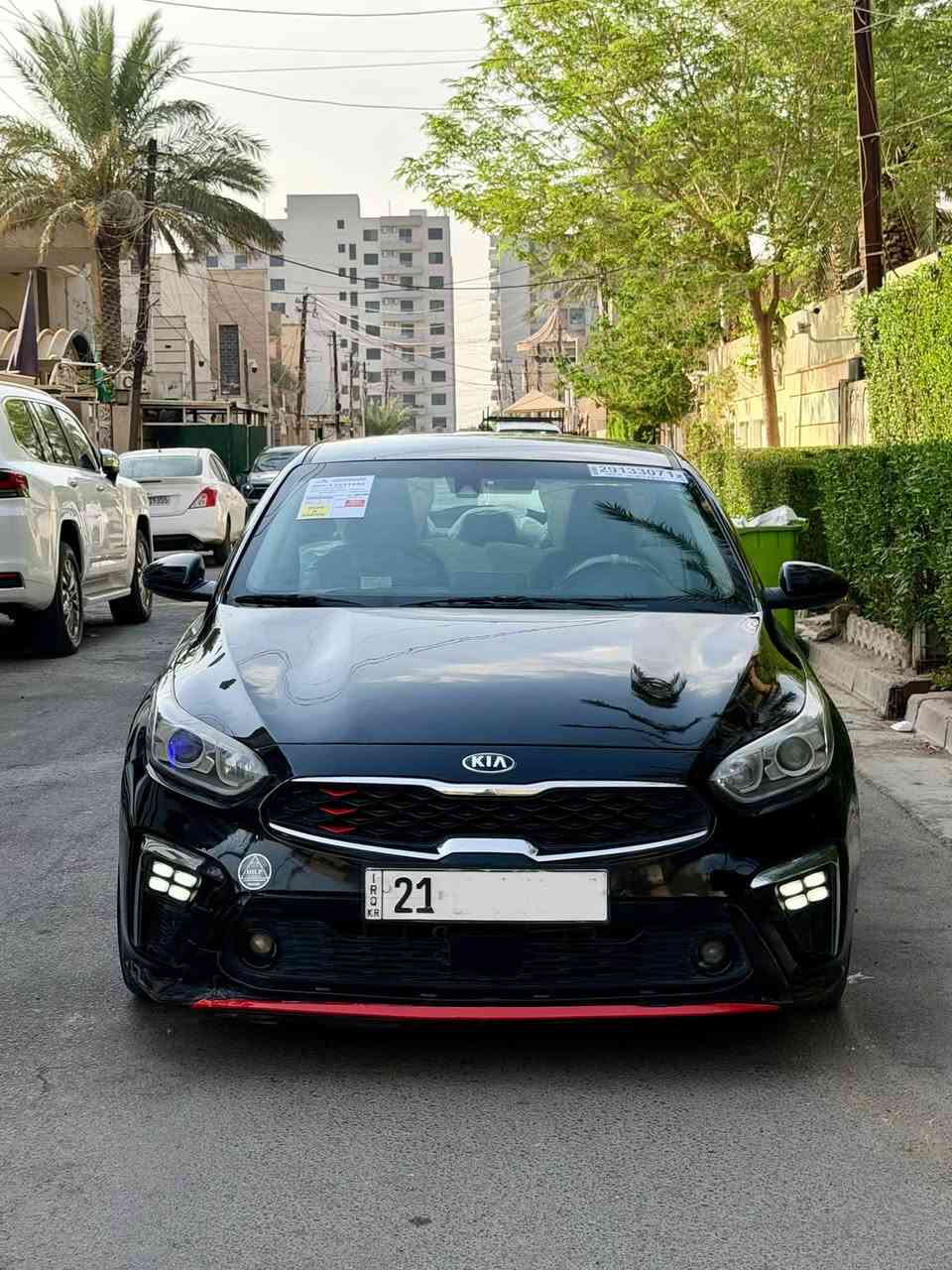 السلام عليكم
كيا فورتي 2019 وارد امريكي 
حادثها طخه بالبنيد وجاملغ 
بدون دواخل بدون ايرباك 
مكينه 2000 دوش شاشه كامره رادارات 
السياره جديده جداً 
مكينه كير At مكفولات 
تبريد حداديه تخم تاير كله جاهزه السياره 
السعر ١٠٦ بيها مجال بسيط 
المكان بغداد 
رقم الهاتف ‭‭*********** 
(( غير متواجد فيس))
