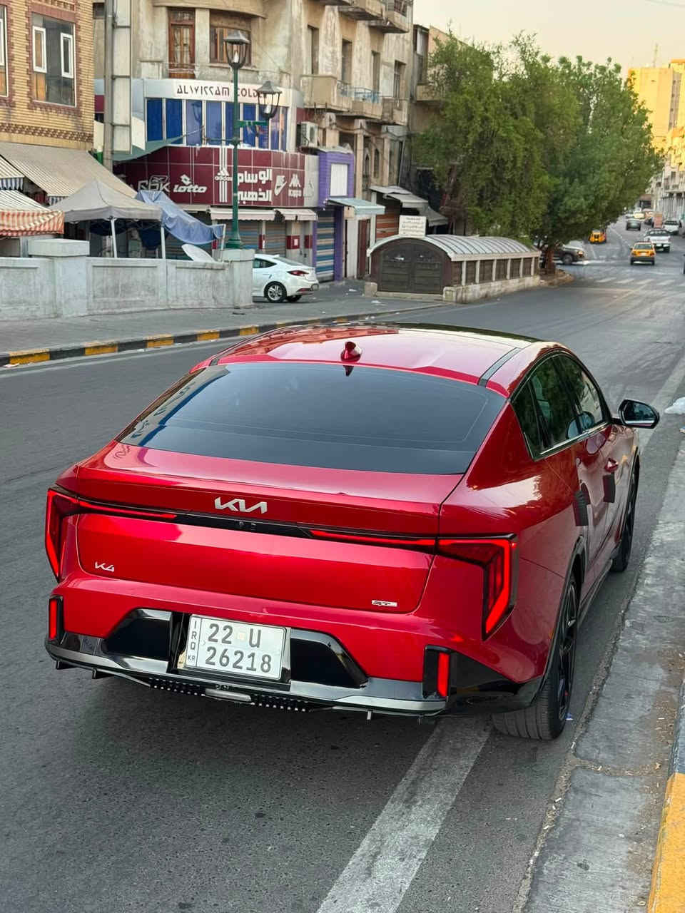 السلام عليكم 
‏Kia K4 Gt line 2025
محرك :2000 DOHC اقتصادي جداً 
ماشيه 30 km
سيارة مكفوله ليبل واحد بدون تبديل 
بيهه بس بارد بلصندوك ع كد شبر 
بدون ايرباك بدون دواخل بدون كلشي 
المواصفات 1/1 اعلى فئة واعلى مواصفات

داخل لونين ابيض اسود 
بانوراما 
لايت لد حاجب اصفر 
لايت زينون عدسات 
لايت عقل اوتو الاماكن المعتمة 
بك لايت لد 
وياله كروم 18 جي تي لاين 
كفرات اسود لامع بيانو فقط بالgt line
دخولية ترحيب علامة kia 
بصمة التشغيل 
دخول ذكي 
تشغيل عن بعد 
شفتات ستيرن 
دركة الحديثة 
قيادة ذاتيه 
تحديد مسار 
مثبت سرعة 
تحديد سرعة 
تحكمات ستيرن 
مود درايف سبورت 
رادار امامي ،رادار خلفي ، رادار جانبي 
داخل جلد
كشنات كهرب سايق 
كشنات تدفه
شاشات متصلة 
تحكم شاشه تبريد تدفئة 
شاحن لاسلكي 
اوتو هولد 
صندوق ذكي عند التقرب 

السعر : 205
العنوان بغداد 
اي استفسار او صور ضربه 
واتساب. 

***********
