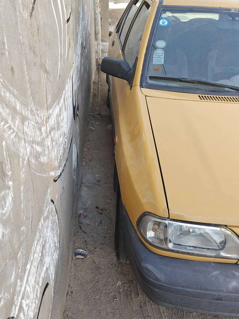 السلام عليكم 
سايبة موديل 2013 سيارة جاهزة 
تحويل ثاني يوم 
سنويا 30 
شواصي نضاف 
كير مكينة خير من الله 
سيارة نظيفة احلى من الصورة 
تليفون / ***********
بغداد / المعامل
