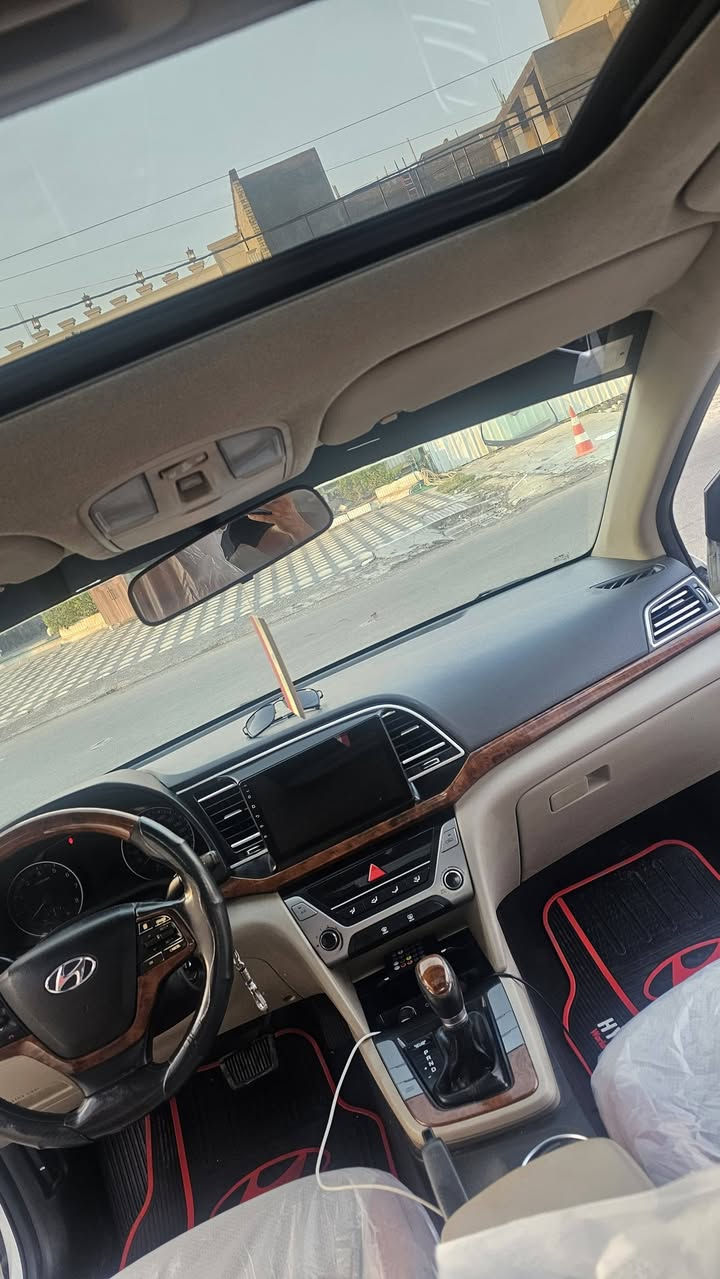 السلام عليكم النترا موديل ٢٠١٩ سوبر خليجي فول عدا البصمه بيه ٤ قطع تبديل نفس اللون بدون صبغ ضربه خفيفه سطحيه موجوده صور الحادث ماشيه ١٠٣
والباقي كفاله كير ومحرك وتبريد ع الفحص تجي تشوف بعينك وتحكم رقم بغداد الي يحب يستفسر او يشوف سياره اني حاضر ***********
