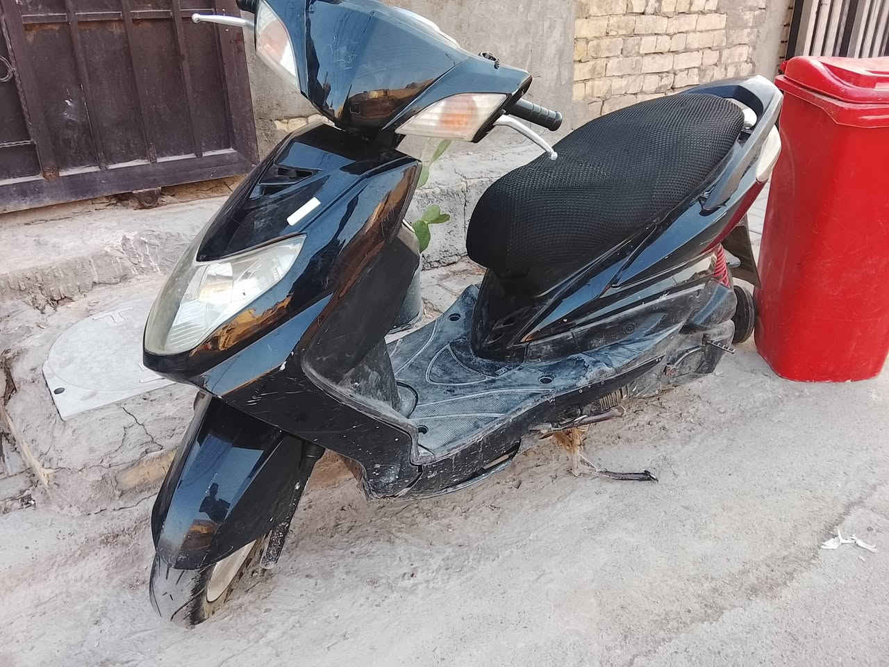 سلام عليكم دراجه البيع نضيفه لا تنقيص لا تبخير كفاله الله شاهد سعر ٤٠٠بيها مجال قليل العبيدي ***********
