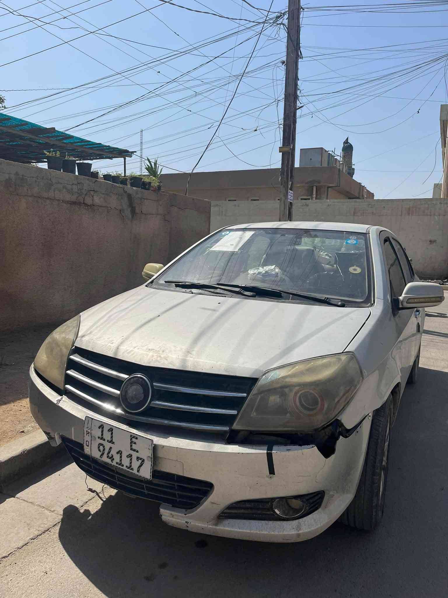 MK ‼️‼️
من رخصه الادمن 
للبيع جيلي ام كي موديل ٢٠١٣ كيرها محركها شغال تبريد عاطل صدرها ٥٠ بالمية شاشة تاب سيارة حلوة بس يرادلها دعاميات السيارة باسمي رقم بغداد باسمي شرط التحويل عنواني الغزالية شارع الضغط السعر ٣٤ وبي مجال للشراي واي شي عندك اتصل وادلل
*********** يوجد واتساب
