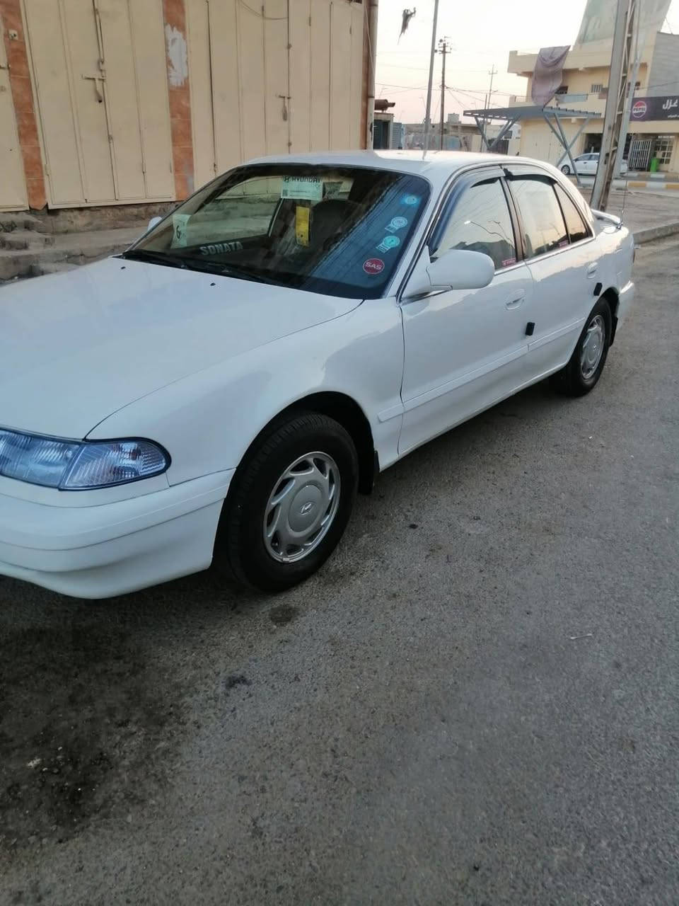 سلام عليكم البيع سياره سوناتا٢ نظيفه كير عادي مصبغه جماله تبريد شغال مكانه هيت سعره ٤٧ وبيه مجال ***********
