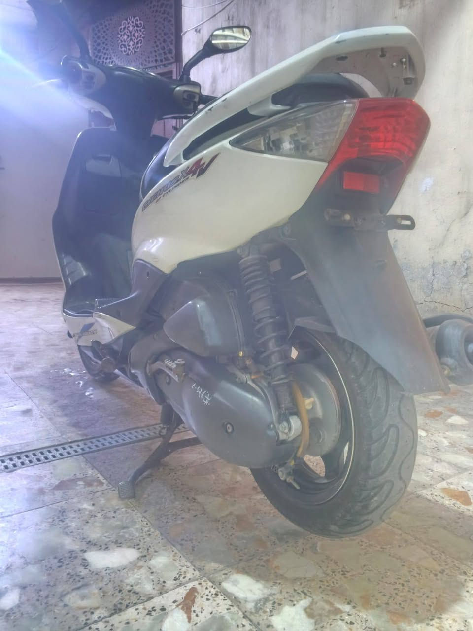 سكنس نثية • جديدة • ١٤٠