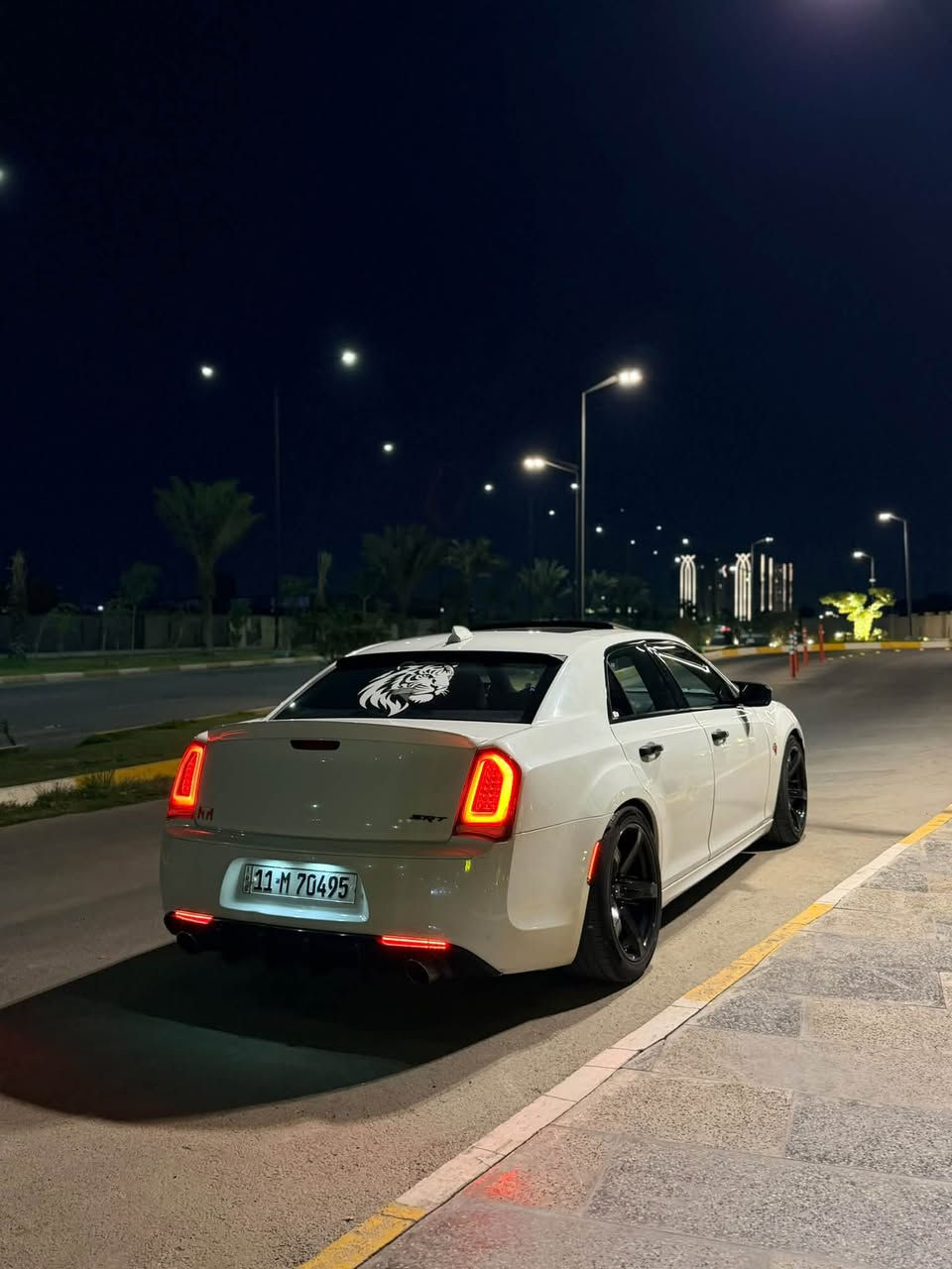 كرايسلر 300S • HEMI V8 • ٨٣٠٠٠ ميل
