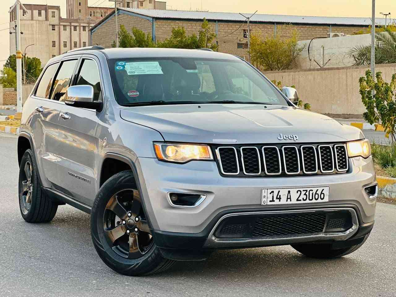 للبيع او مراوس
جيب لاريدو 2019 اصل رقم بصره دولي بسمي 
وارد امريكي ضررها جاملغ وباب مبدلات اصليات
مواصفات
بصمه ابواب
بصمه تشغيل
شاشه كبيره
كامرا خلفيه
تحكم ستيرن
مكينه 3600
6سلندر
ويل كروم
كشن جلد كهرباء
جنطه كهربائي
اشاره بمرى
تبريد قطعتين
ماشيه 90 الف
وباقي المواصفات المعروفه سيارة جديدة وجاهزة حداده تبريد تخم تاير كير ومكينه العنوان الناصريه مركز السعر 185 وبيه مجال 
***********
***********
