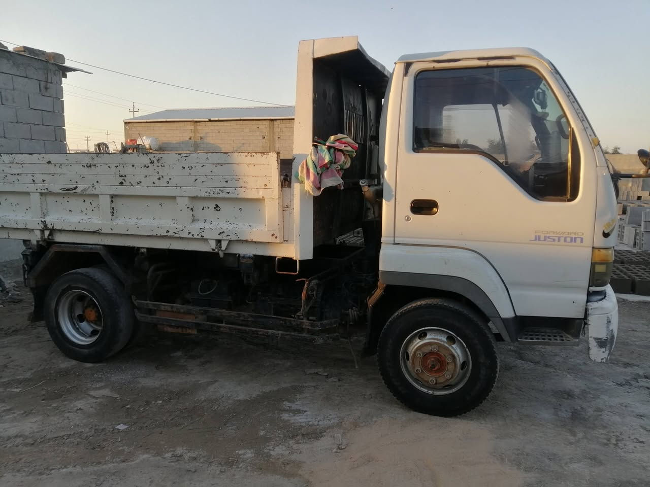 سلام عليكم للبيع سياره ازوزه بسمي للتفاصيل اتصال ***********
