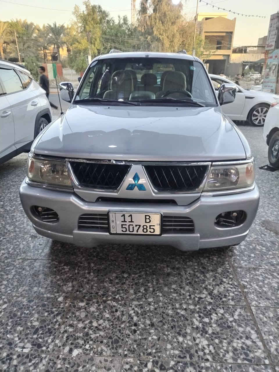 السلام عليكم ميتسوبيشي ناتيفا موديل ٨رقم بغداد انكليزي بأسمي سنويه جديده هزه جديده السياره بيها مكانات صبع بدون دواخل ابيعلك حزام بدون دواخل كير محرك كهربائيات تبريد ثلج تخم تاير دوشمه جديده مكينه كير خير من شادهن قبل شهر من الطالبيه الوصل بيهن السياره بالعافيه على الي من نصيبه السعر ٨٥ وبيها مجال بسيط عنواني بغداد الاتصال على الرقم *********** *********** اخوان على التعليقات مارد الي تعجبه السياره يتصل ويدلل الرقمين مفتوحات وبيهن واتساب
