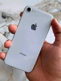 ايفون 8 • واتس فقط