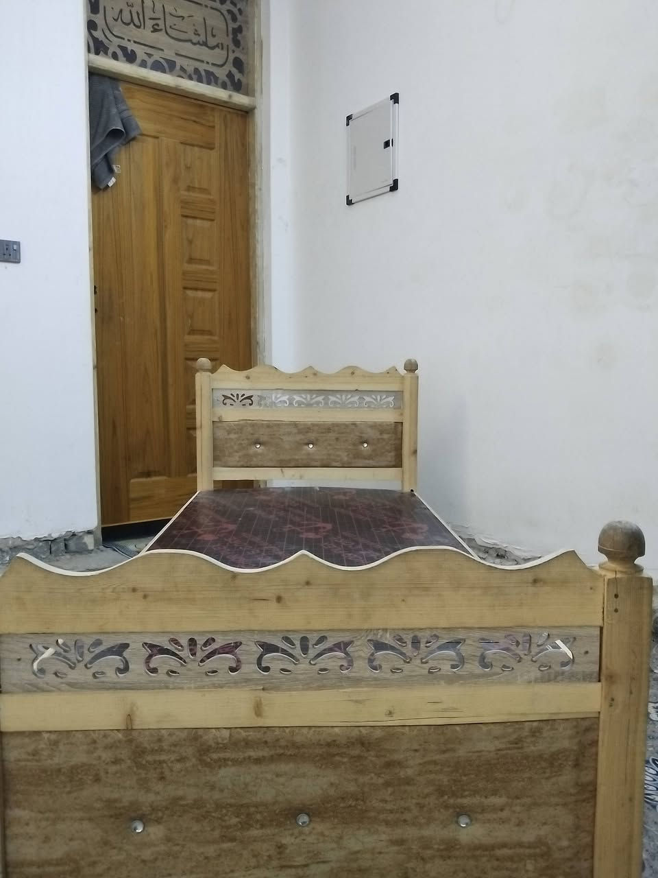 جرباية خشب درجة اولى ما مستعمل 55 الف للتواصل واتساب *********** بغداد حي السفير

