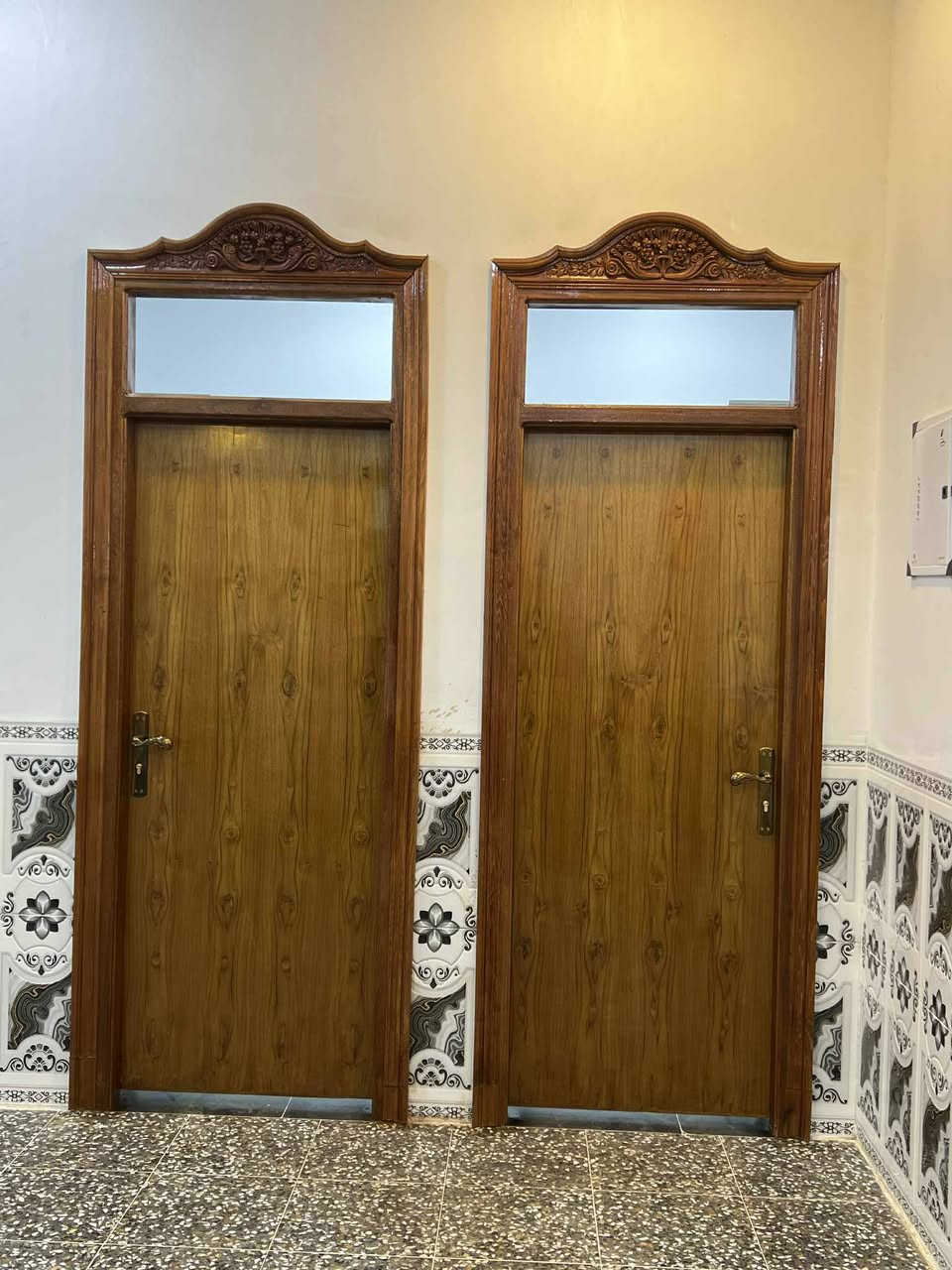 معمل نجارة • أبواب خشب • تفصال جراجيب