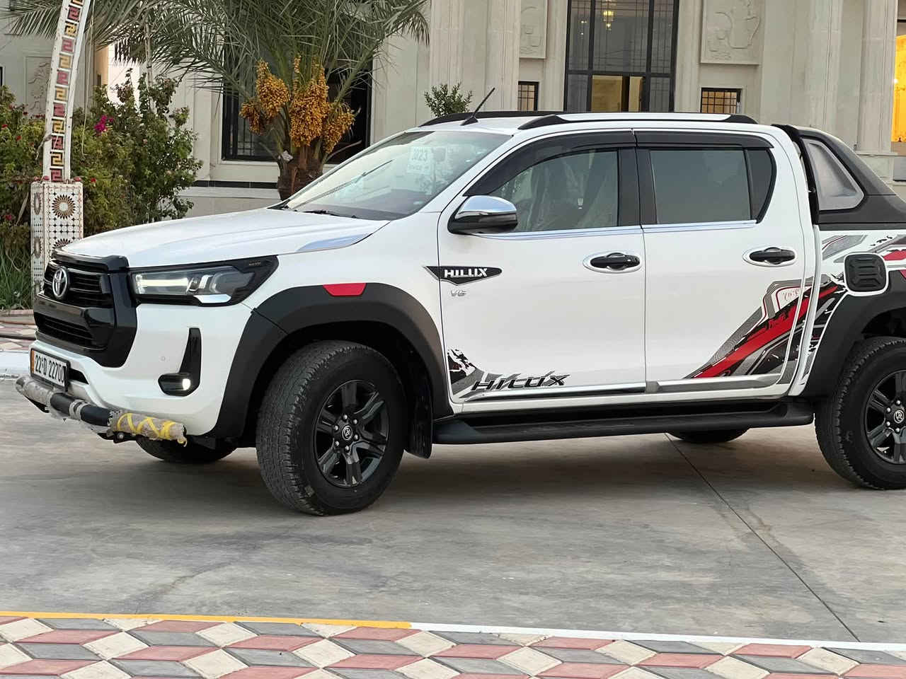 للبيع هايلوكس TRD ساز موديل 22
او مراوس بكامري او كورلا ٢٤/٢٥
رقم اربيل شرط التحويل
كفاله عامه من ضربه وصبغ وبارد وشخط
مقاعد امامي تبريد شحن واير ليس 
ثلاث انضمه قياده درايف مود
بصمه تشغيل وبصمه ابواب
تخم تاير برجستون جديد
كير محرك شرط ماشيه 94
 رقم وهزه جديد لسنة٢٠٢٧
مكان السياره تكريت /العلم 
استفسار / ***********/‭ ***********‬
