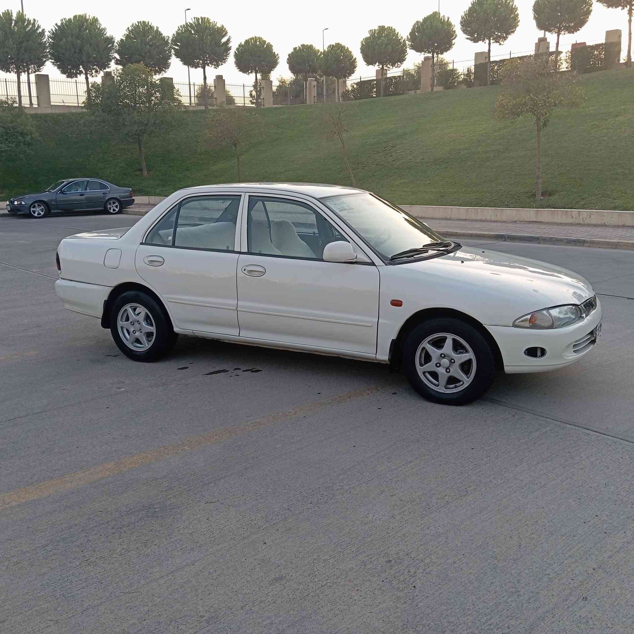 بڕۆتۆن مۆدێل 2004 سبی گێڕ اوتوماتیک دەعموو لێدراوی نیە ٢باڕچه و بەڵەیە بویاخە بێ ناوگڕتن گێڕو مەکینەو تەبریت تەقەو رەقە بەشەرت کارەبای بەشەرت ٢جام کارەبا قوفل مەرکەزی اڕمی بلاستیکی هەولیرە بەشەرتی ارموو اوەلیات براوە بەشەرت سعر ٣٩ گلاو کەمێک معامەلە لەسلێمانی زم *********** ڤایبەر لەسەرە
