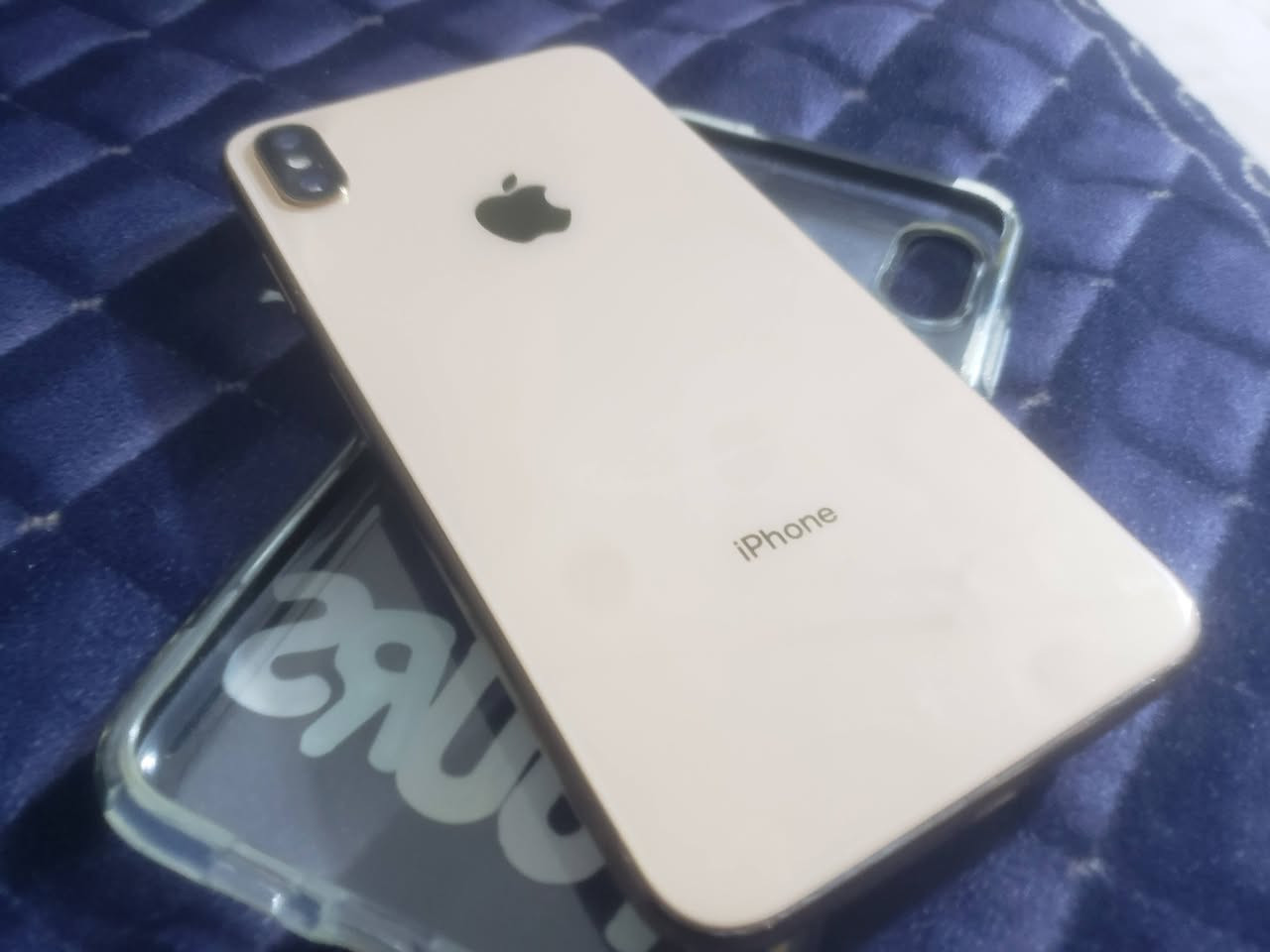آيفون XS ماكس • ٦٤ • فيس ايدي