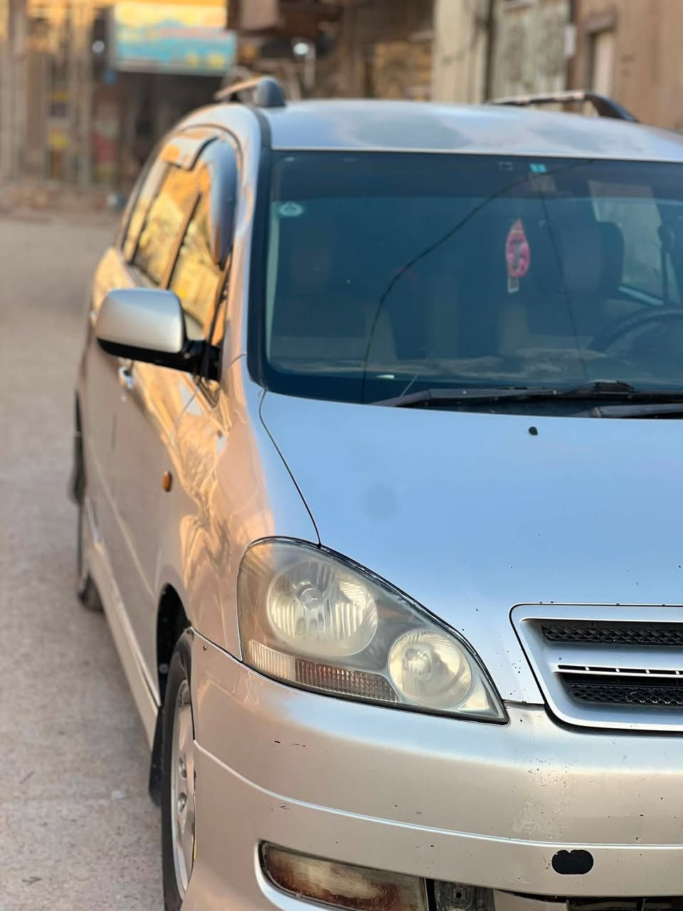 ابصم لبيع جاهزه مكفوله من الصبغ مديل 2002.  تبريد ثلج رقمه نجف مداور ثاني يوم. بيع مستعجل العنوان غماس مكلف بنشر سعر 100 وبيه مجال رقم راعيه السياره ‏***********
