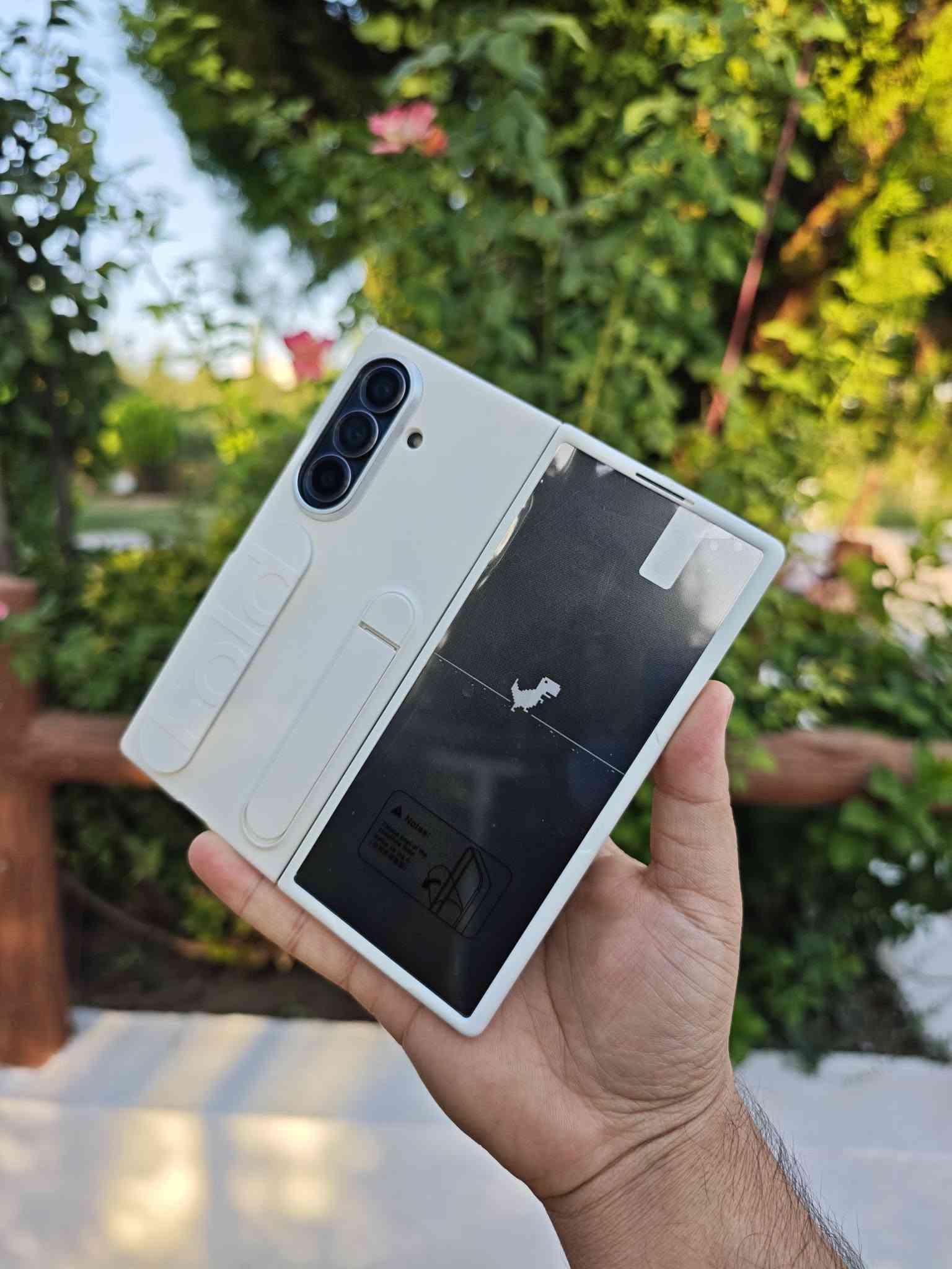 كفرات كالكسي فولد 8 الترا 📱
كالكسي زيد فولد 8 الترا - Galaxy Z Fold 8 Ultra 
أقوى تشكيلة كفرات وحماية متوفرة الآن 🔥

عندك موبايل غالي؟ لا تخلّي جهازك بدون حماية 🔥
🔸 كفرات حماية قوية ضد الصدمات
🔸 لاصقات زجاج أصلية لحماية الشاشة
🔸 تصاميم أنيقة تحافظ على فخامة موبايلك
🔸 خامات ممتازة وعمر استخدام طويل

📩 راسلنا هسه وخلّي جهازك بأمان وأناقة بنفس الوقت 😎
📍 العنوان: كركوك – القادسية 2

📞 للتواصل:
🟢 واتساب: ***********
🟢 واتساب: ***********
🔵 فيسبوك: Hiwa Store
🔵 فيسبوك: Hiwa Cover
🟠 إنستغرام: hiwa_store_iq
🟠 إنستغرام: Hiwa_Cover
🖤 تيك توك: Hiwa Store

#Hiwa_Store #كفرات_هاتف #كفرات_موبايل #iphone  #كفرات_هيوا

نص مكتوب في الصور:
- فولد 8 الترا - ماكسيف
- قلم
- فولد 8 الترا
- فولد 7