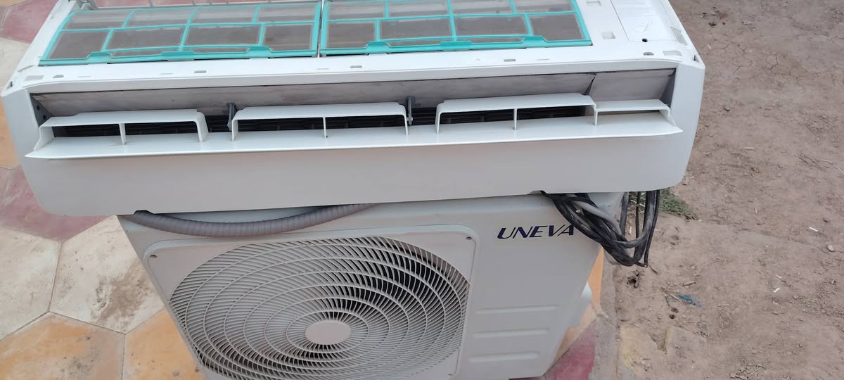 سبلت طن اونص شرط تبريد والنظافة كامل على وضع الشركه ضمان     يونيفه غاز 410 جميع اغراضه وياه الاتصال على الرقم *********** بي واتساب

