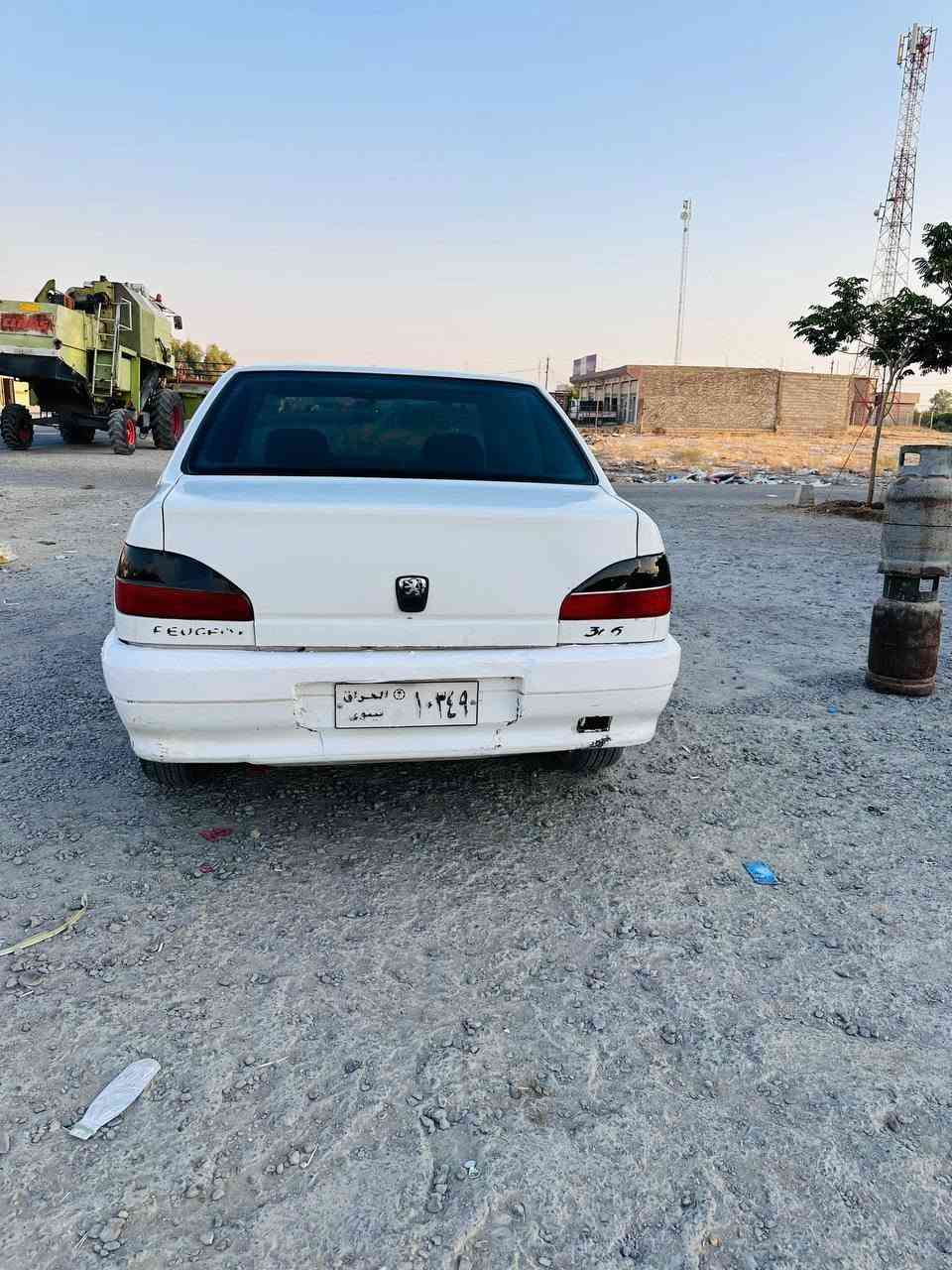 سلام عليكم بيجو 306 حره بس راعيه ما ندله كير محرك صدر تايرات كله جديد سياره بلاديه ونضيفه كهربايته كله شغاله بلاديه بدون اي جطل  مكان لسياره العلم اتصل***********
