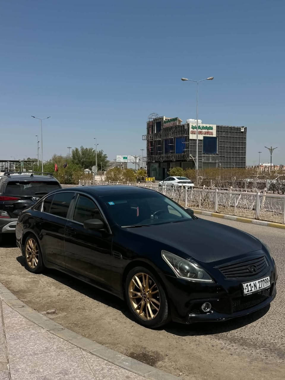للبيع /اومراوس للستفسار عل رقم

انفنتي G37XS فوريل وارد أمريكي والسياره عليها ادامه كامله 

موديل 2013 فول مواصفات 

مواصفات /

السياره رقم بغداد / شرط التحويل وبسمي

السياره فول مواصفات 
 
—كشنات S 

_ كير أوتو S تبترونک

_ بصمه تشغيل

_ بصمه ابواب

_ كأمراه خلفيه

_ فچوچ برمبو

_ حساس امامي خلفي

_ منظومة زنون بالكامل بلاديه

_ تحكم ستيرن جهتين

_ شفتات ستيرن

_ مقاعد كهرباء + خزن ميموري

_ تدفئه بالمقاعد 

-وأشاره وترحيب بالمري 

_ شاشه كبيره 

_ سستم صوت ودمام BOSS

_ شاشه صغيره بالدشبول لعرض الاعطال

_ داخل كاربون فايبر

—تبريد كامل ثلج

—محرك 6سلندر /سعته 3700

اخوان السياره كامله والحمدلله

گير محرك حداده كهربائيات

_____________________________________________

السياره وارد امريكي /داخله تقرير غرق ومبدل ضفاير من الدعاميه للدعاميه وبيها بل عراق صبغ جاملغين امامي بدون حادث فقط جان بيهن شخوط 

_____________________________________________

السعر 85 ورقه وبيه مجال

مكان صاحب السياره البصره

.............................. للاستفسار الاتصال 
***********
Motawakel Sailh M👈 صاحب السياره

نص مكتوب في الصور:
- مركز كراون كار عنايه بالسيارات
- مركز كراون كار
- عنايه بالسيارات
- مركز كراون كار عناية بالسيارات