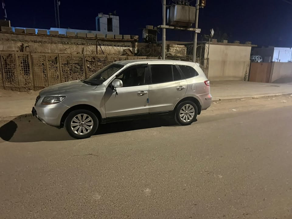 سنتافي 2010 كاز 7 راكب حداده جديده تخم تاير تبريد ثلج جاهزه من كلشي 45 $ *********** البصره
