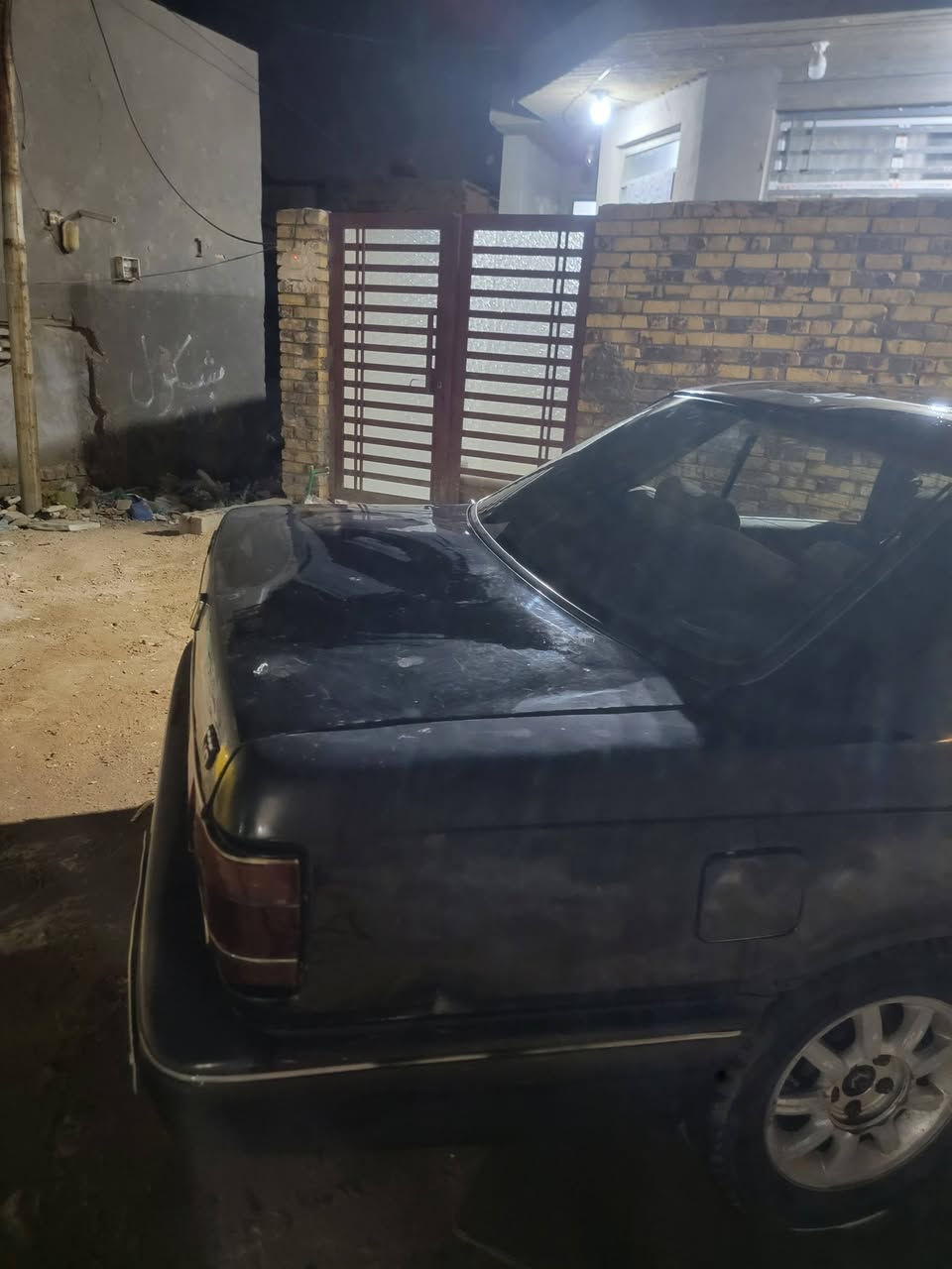 كيا بوتينشا ٩٢
محرك 2000 ديلكو ، گير اوتوماتيك 
اللون اسود ، رقم انبار مداور ثاني يوم 
السعر ٢١ ورقة وبيها مجال بسيط
مكان السيارة: الحلة
للاستفسار: [***********]

