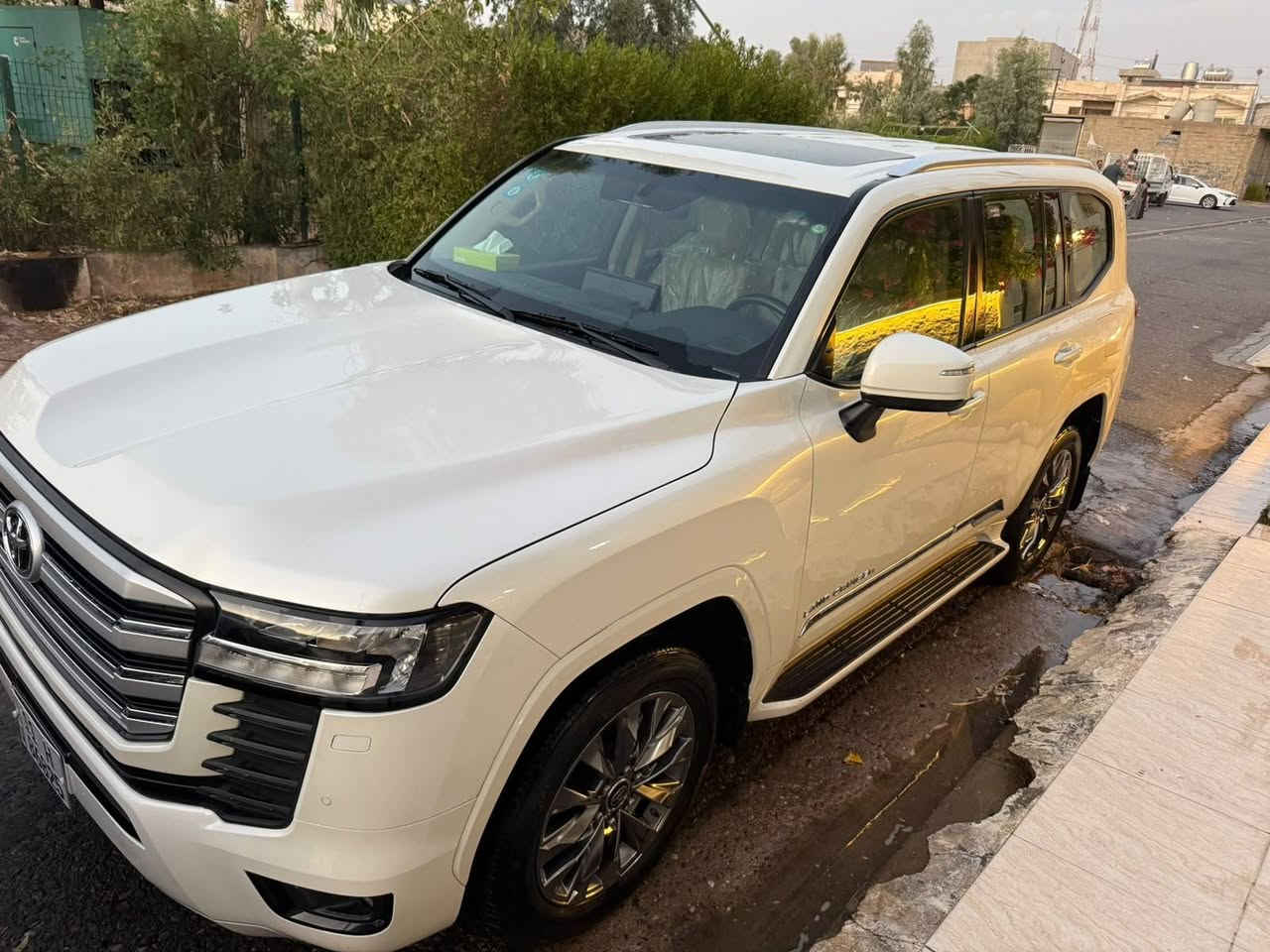 لاندكروز٢٢ جكسر ماشيه٧٢ ب٥٨٥ بيها فقط براغي الجاملغ مرخايات باسمي***********
