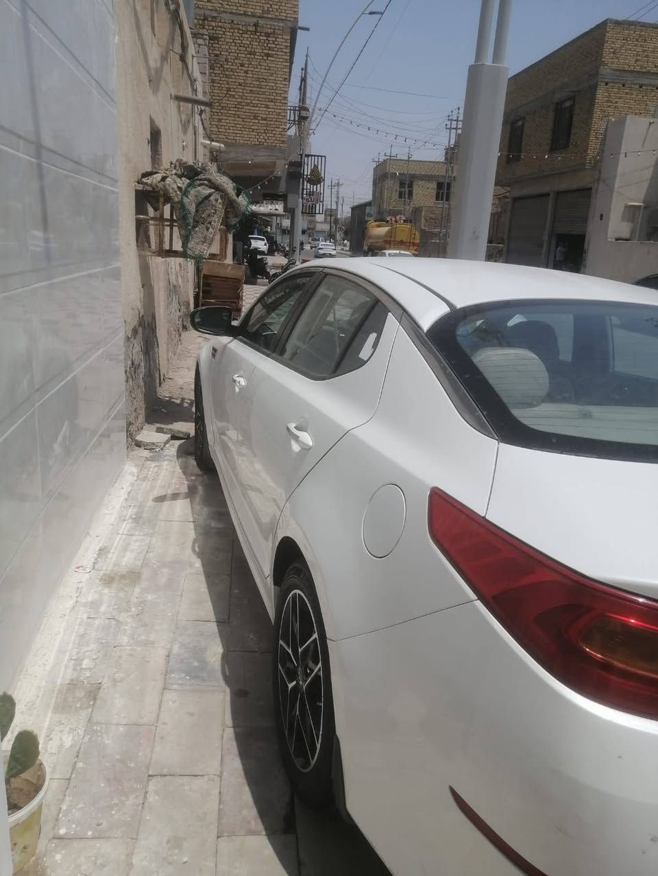سلام عليكم كيا اوبتيما ٢٠١٥ خليجي كفاله عامه ماعدا بارد قليل 
فول مواصفات عده البنراما محرك ٢٤٠٠ بصمته تشغيل حساس اماي خلفي سعر ١٥٧ بيه مجال بصيط عنوان السياره الناصريه 
***********《
