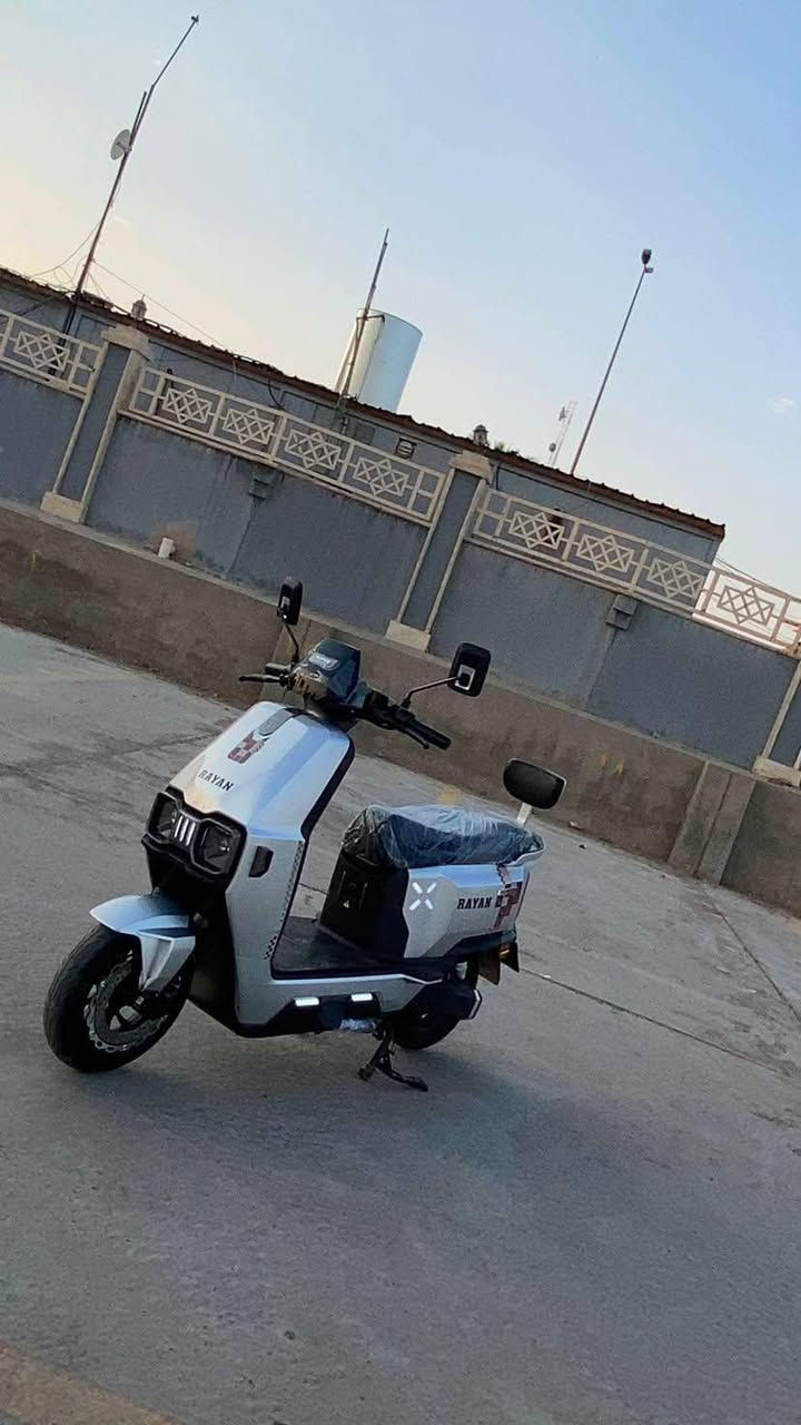 سلام عليكم
ماطور ريان ابو عيون 2026 شكل الجديد البصمه.
ماطور صار اقل من شهرين مستخدم
٦ بطاريات كرافين
ملف 1500
ويمشي 60 الى70 كيلو
وبي بصمتين ومفتاحين
ولايت عالي ناصي ودبل اشاره ولدات جانبيه
و شاسه تشخيص العطل
ونظام هايدوليك
ونظام R وP
وصندوك يفتح بل بصمه
سعرو مليون
مكاني موصل حي الاعلام قرب جامع الله وكبر
ورقمي*********** بي واتساب
